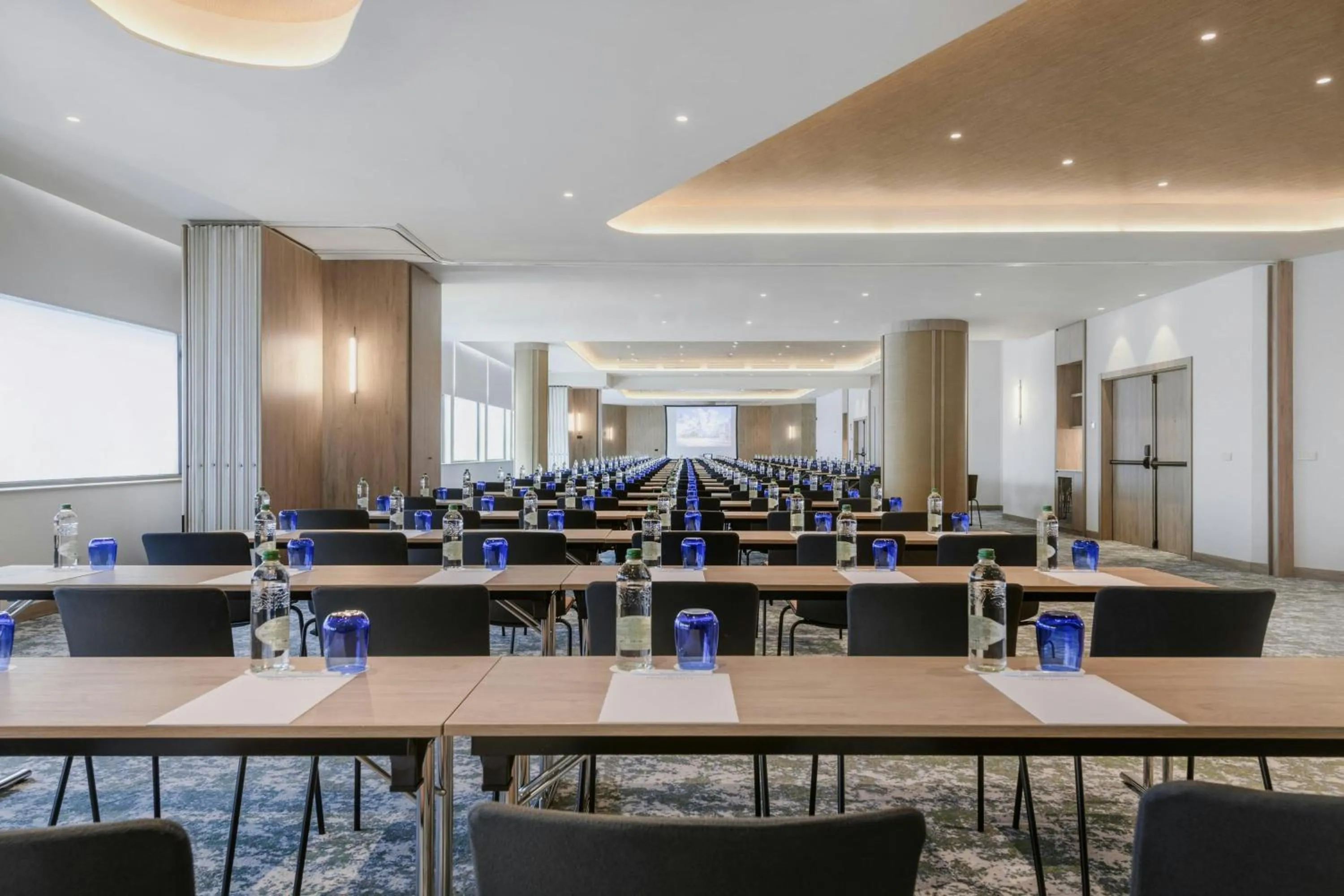 Meeting/conference room in Madrid Marriott Hotel Princesa Plaza