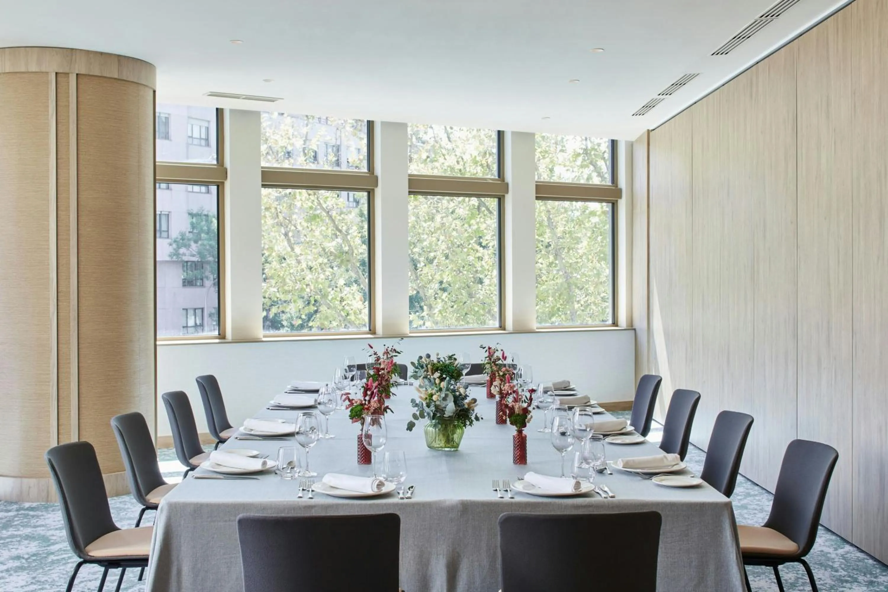 Meeting/conference room in Madrid Marriott Hotel Princesa Plaza