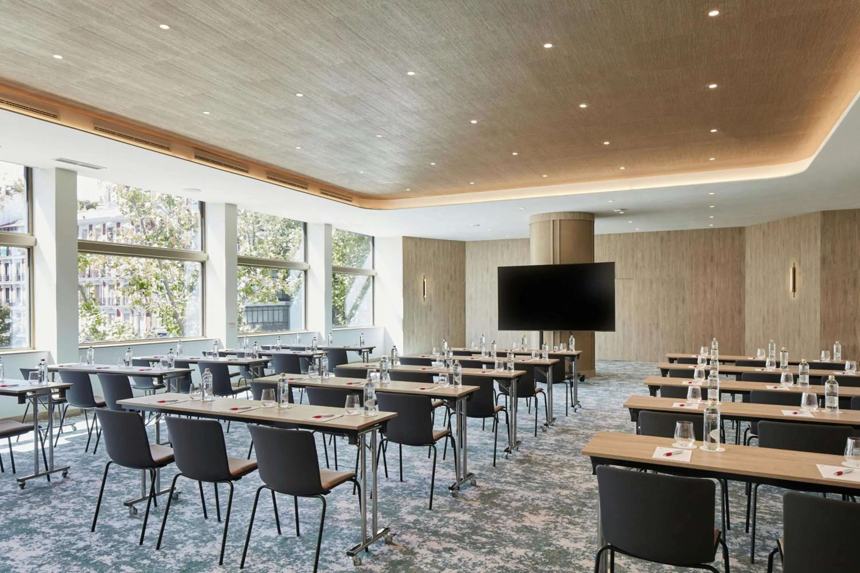 Meeting/conference room in Madrid Marriott Hotel Princesa Plaza