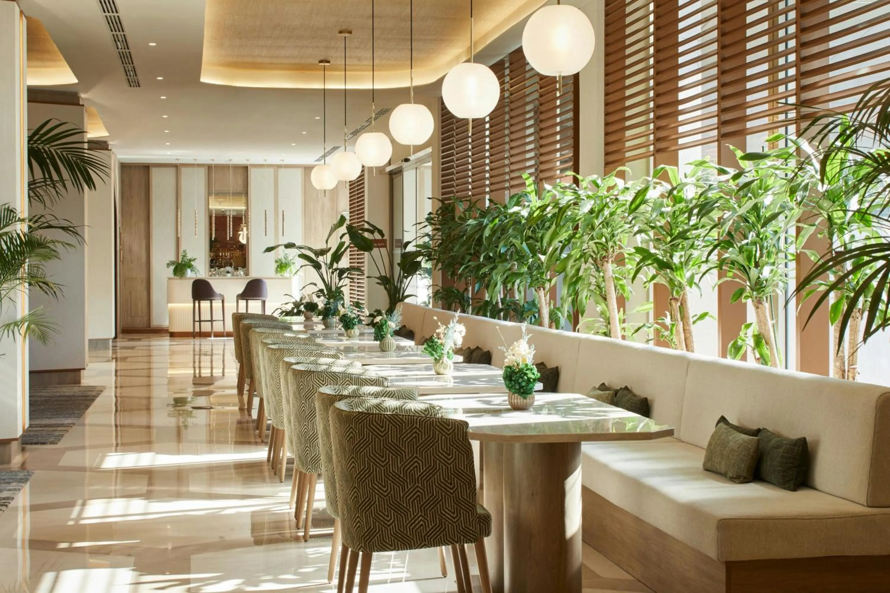 Lobby or reception in Madrid Marriott Hotel Princesa Plaza