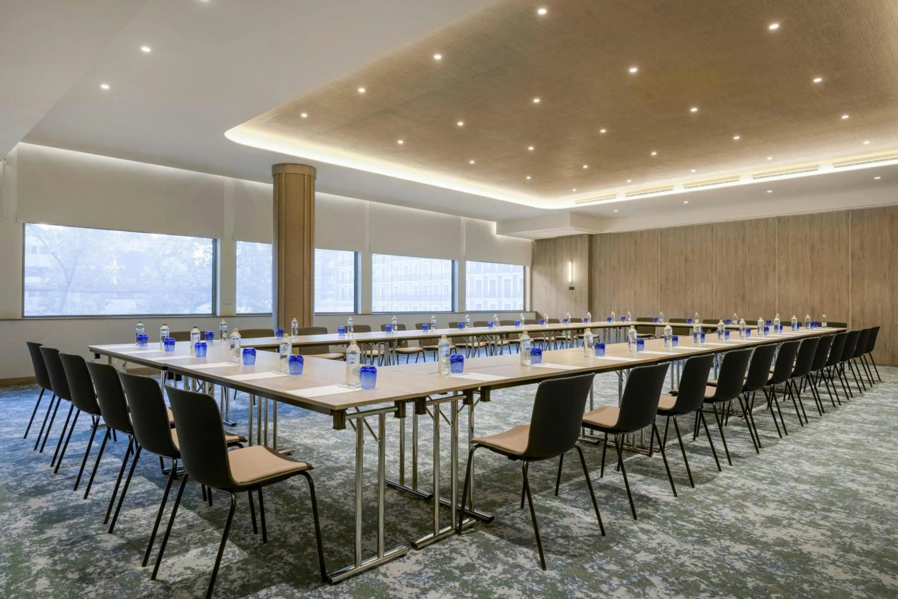 Meeting/conference room in Madrid Marriott Hotel Princesa Plaza
