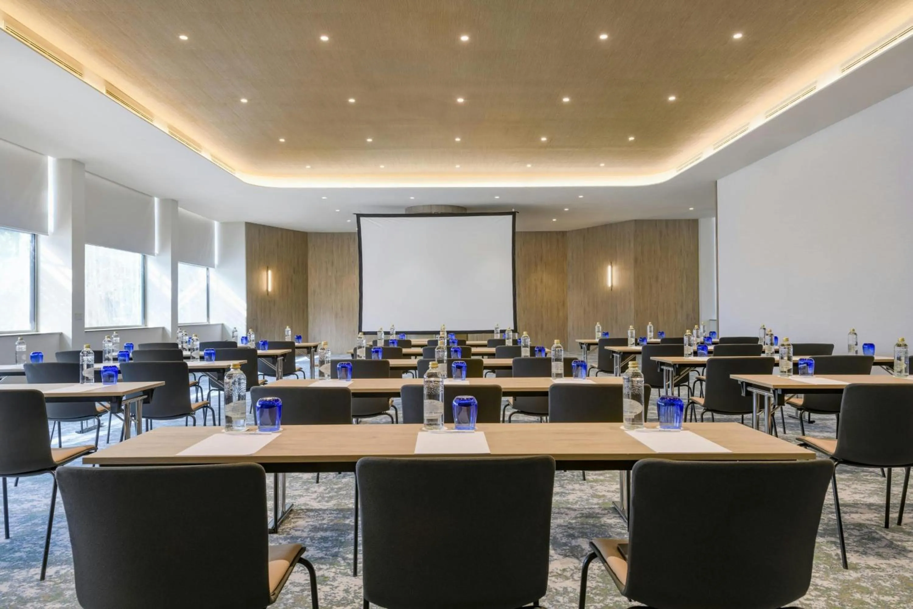 Meeting/conference room in Madrid Marriott Hotel Princesa Plaza
