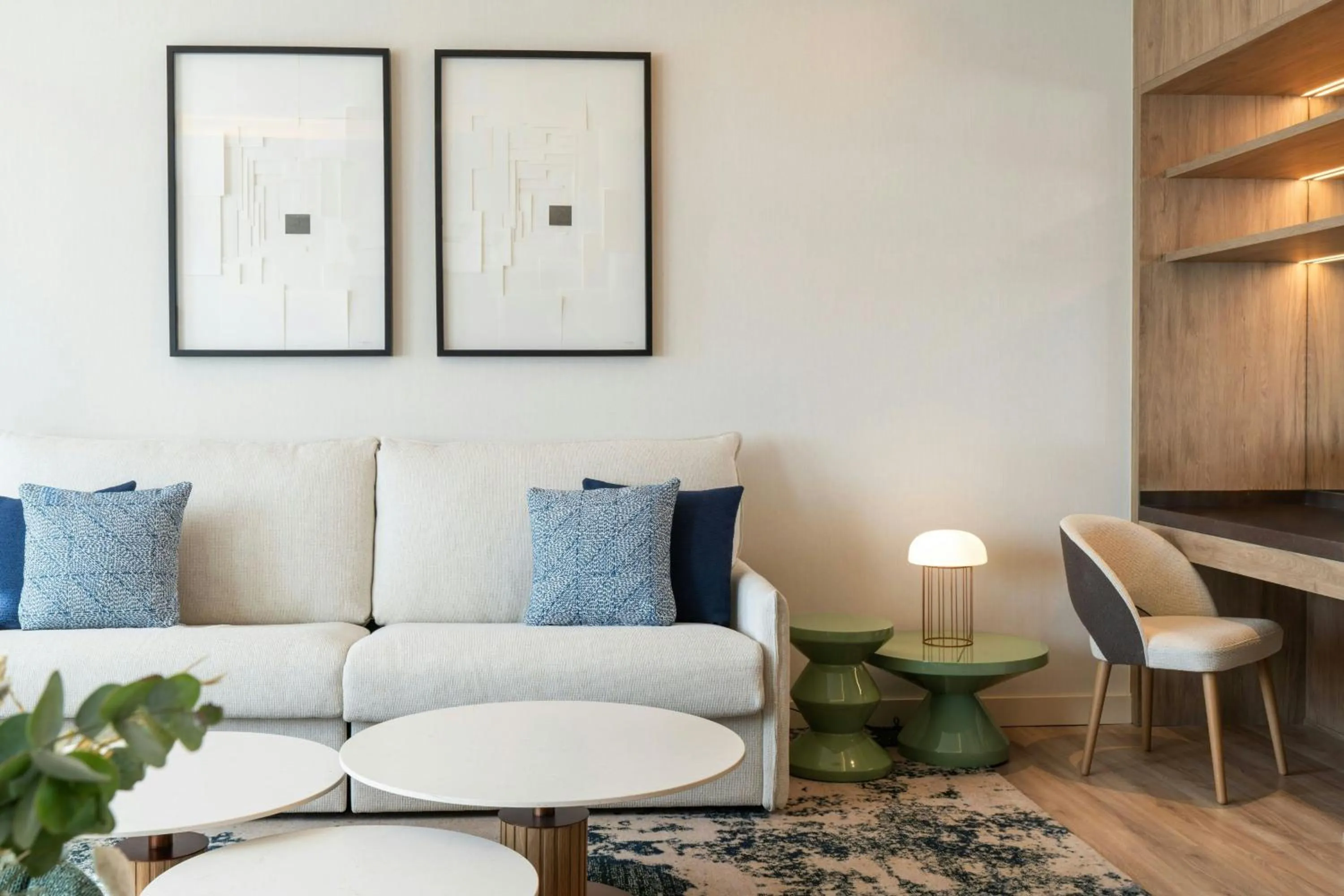 Photo of the whole room in Madrid Marriott Hotel Princesa Plaza