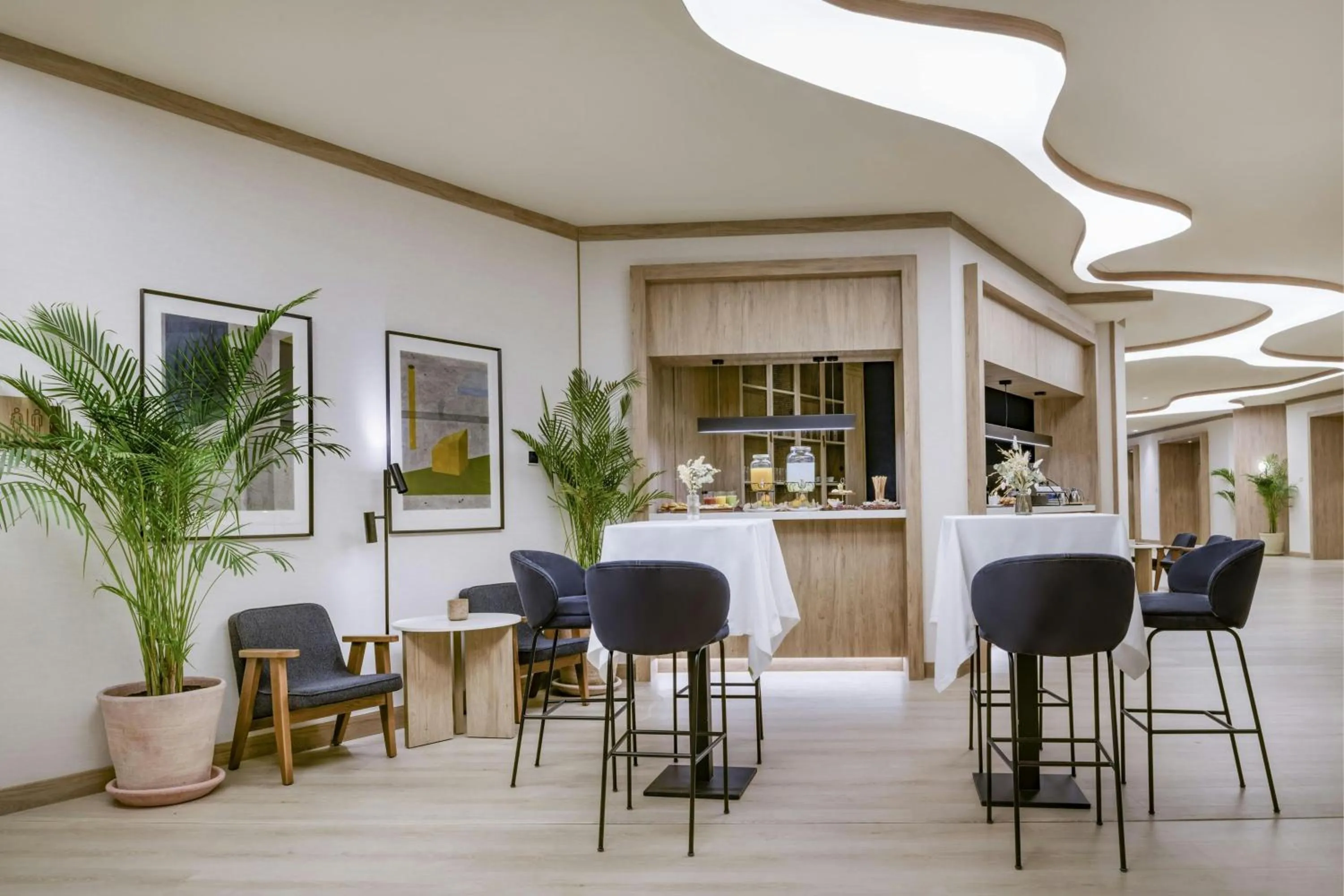 Meeting/conference room in Madrid Marriott Hotel Princesa Plaza