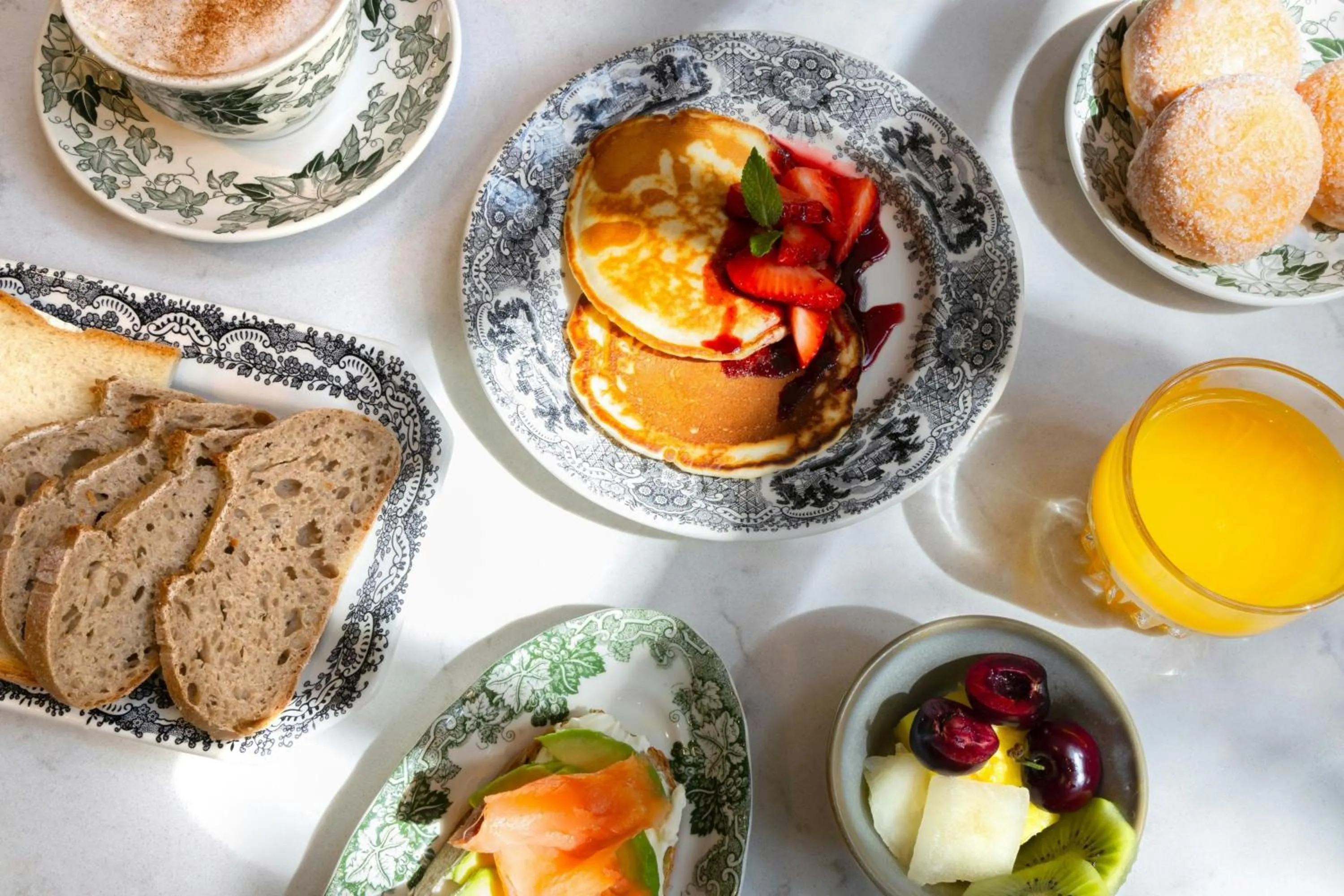 Restaurant/places to eat in Los Seises Sevilla, a Tribute Portfolio Hotel