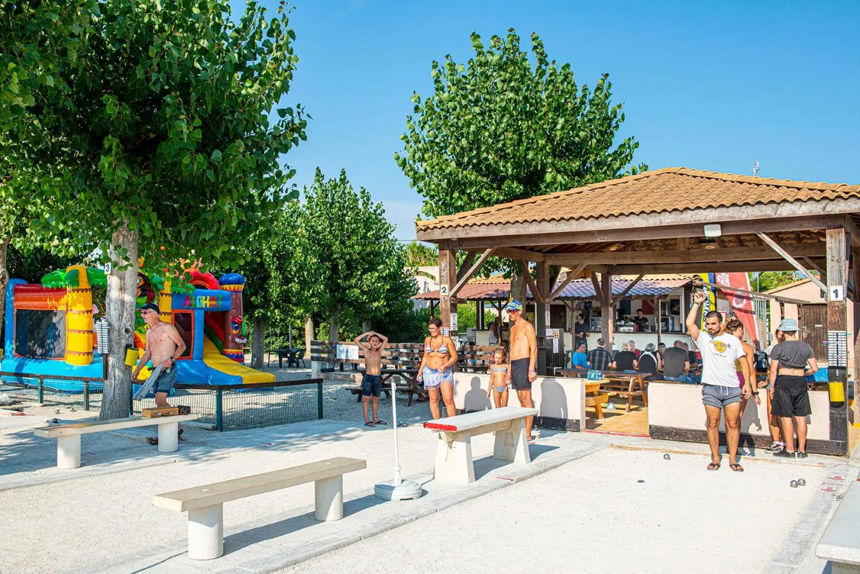 People in Les Tamaris et Les Portes du Soleil