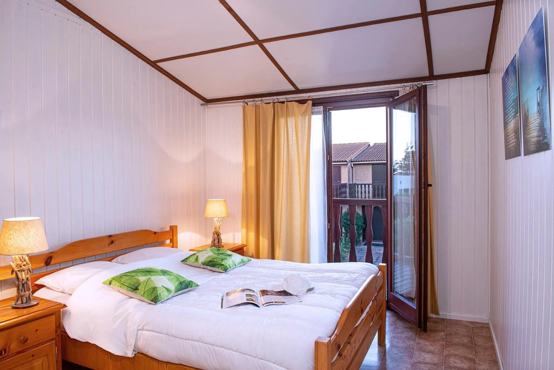 Bedroom, Bed in Les Tamaris et Les Portes du Soleil