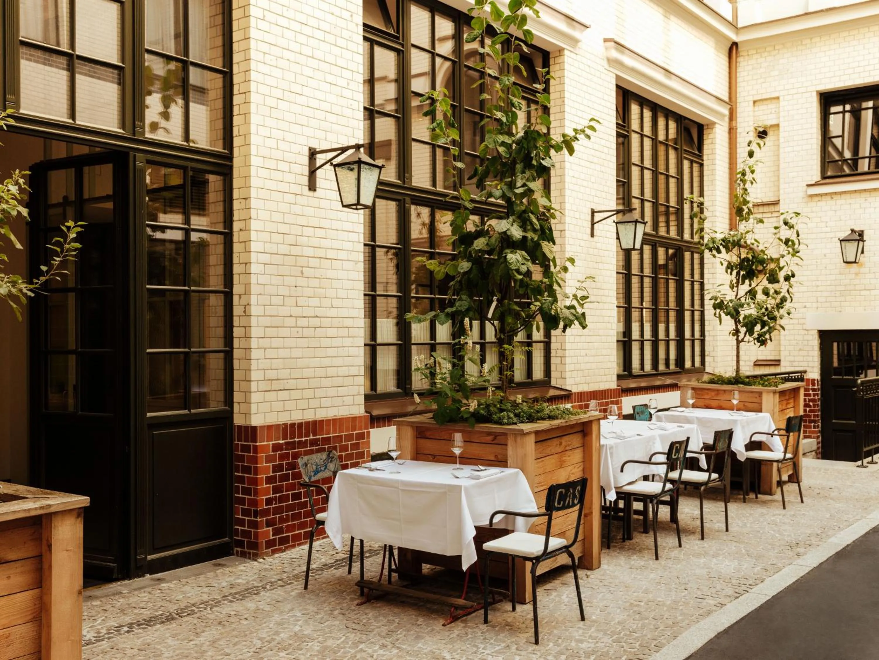 Patio in Boutique Hotel Château Royal