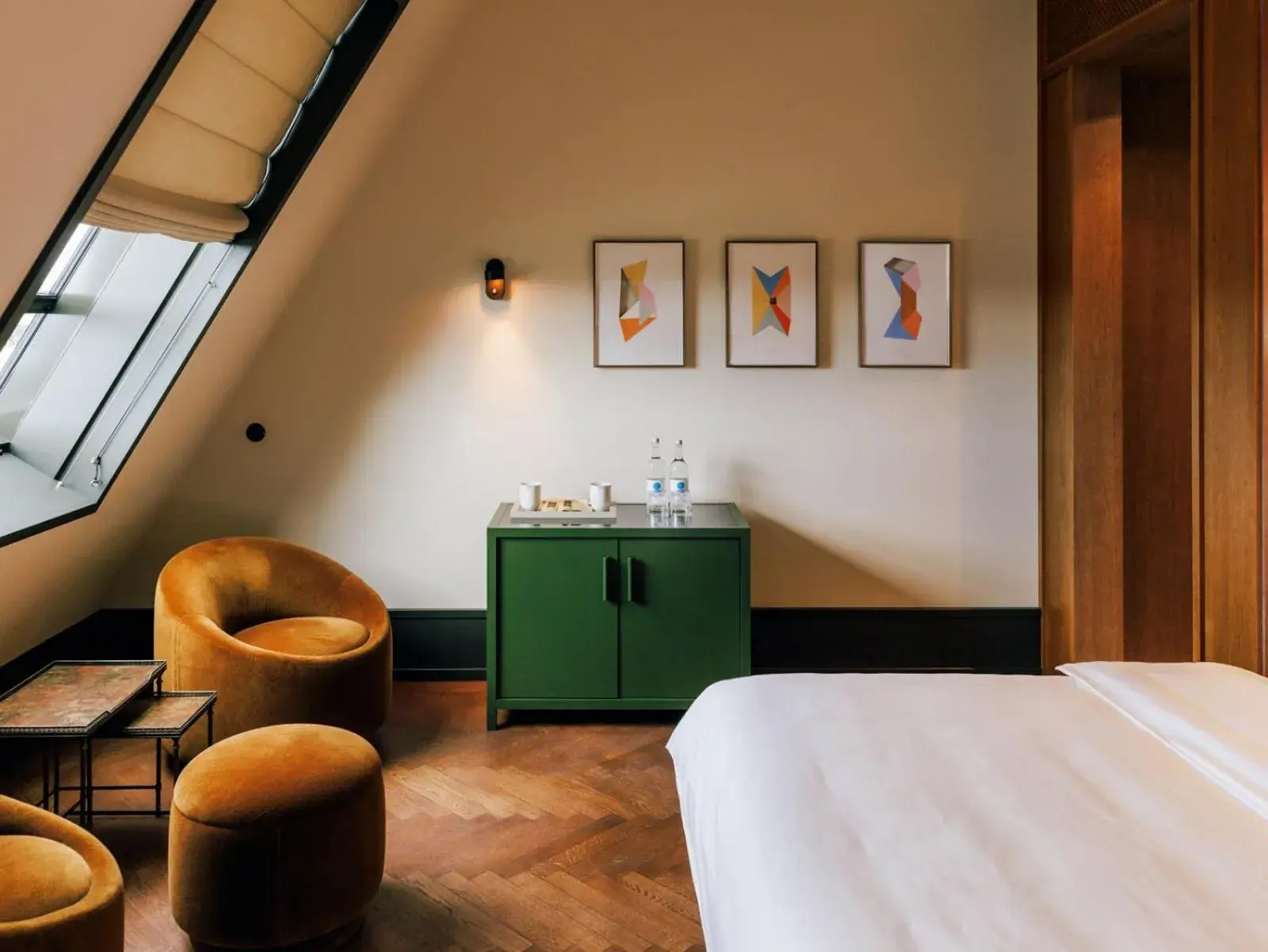 Photo of the whole room, Bed in Boutique Hotel Château Royal Photo of the whole room, Bed in Boutique Hotel Château Royal