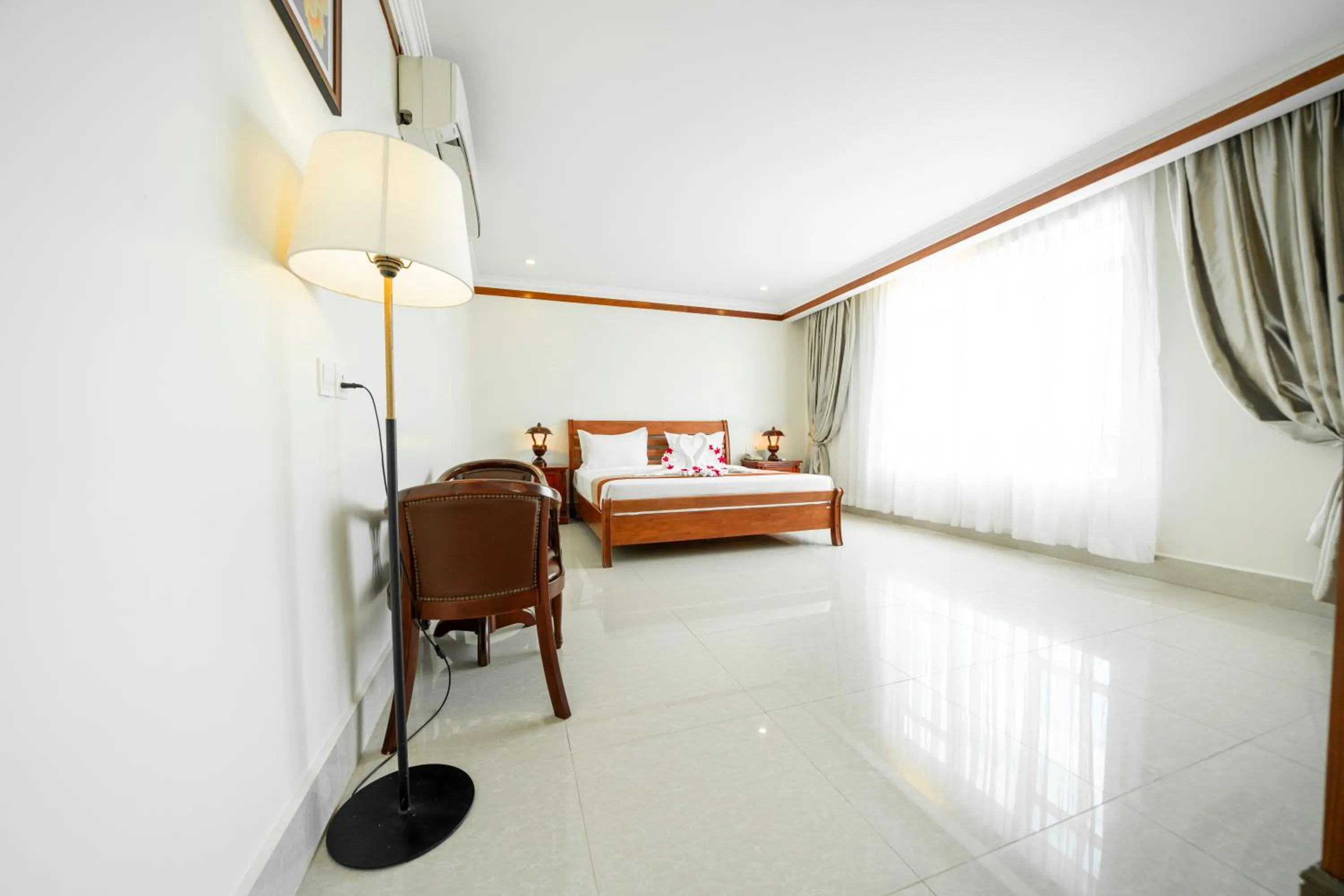 Seating area, Bed in Pursat Riverside Hotel & Spa