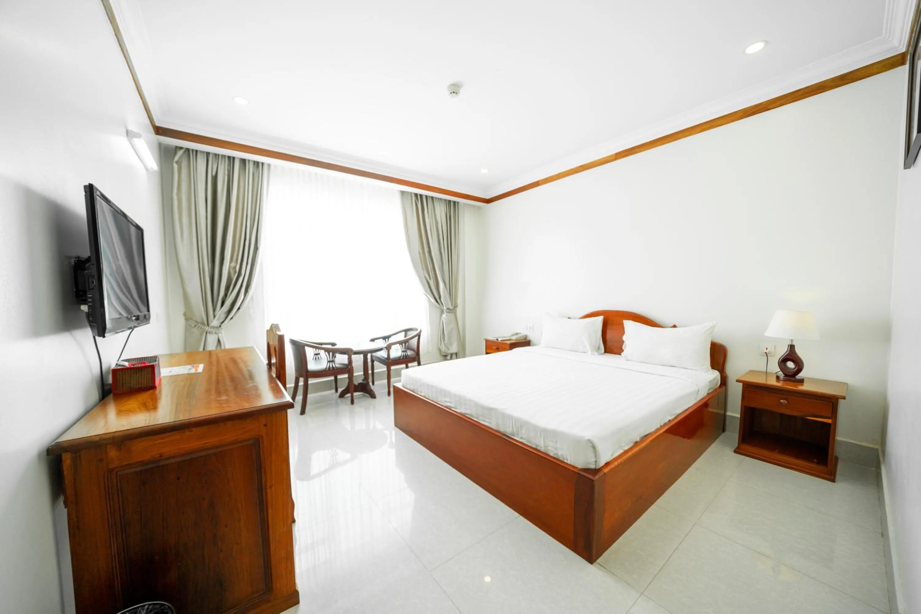 Bedroom, Bed in Pursat Riverside Hotel & Spa