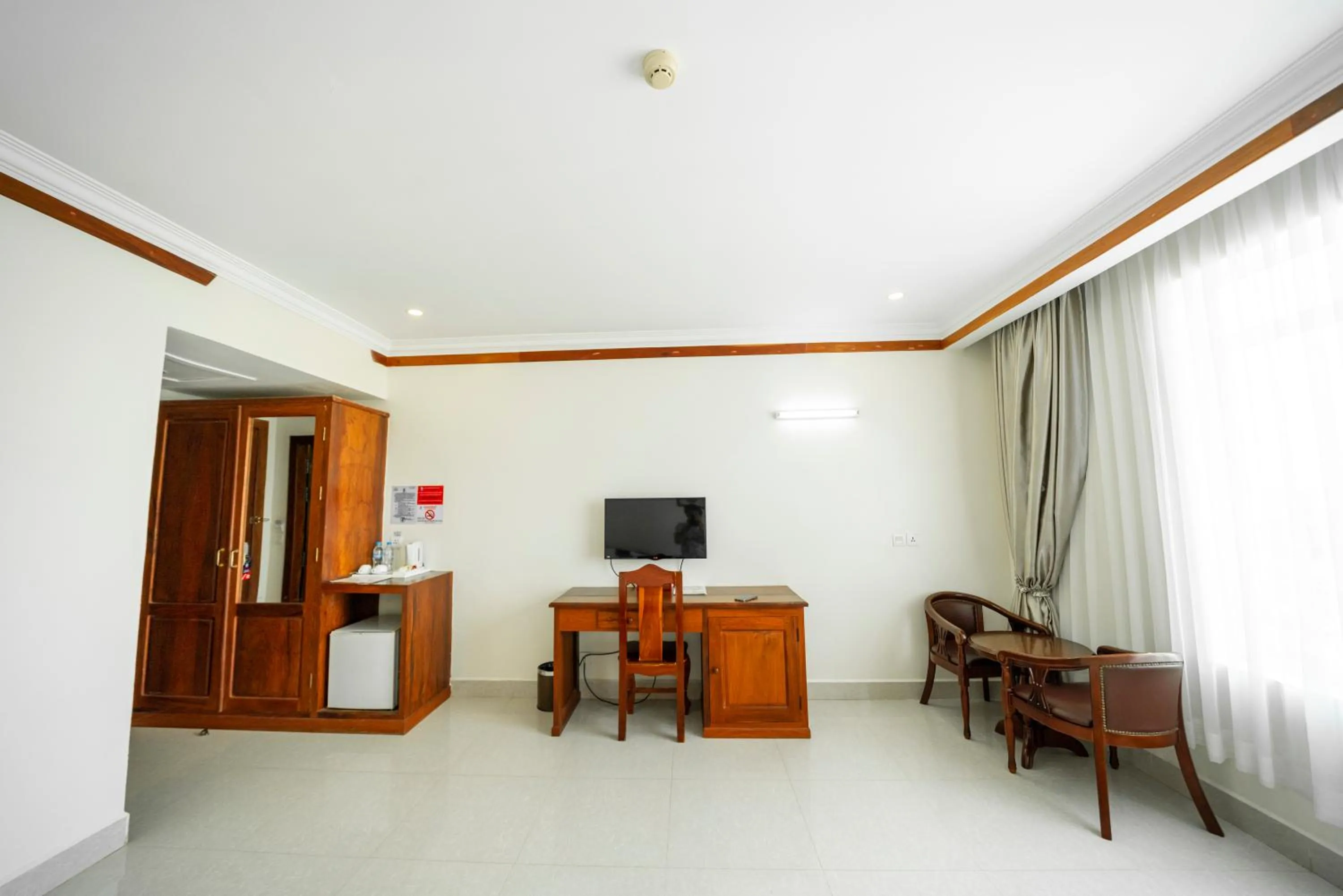 hair dresser in Pursat Riverside Hotel & Spa