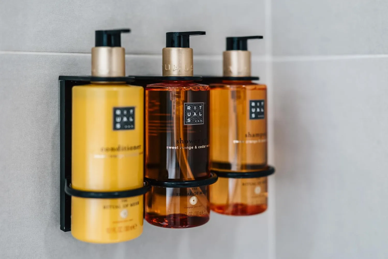 Shower in Hotel Costabella