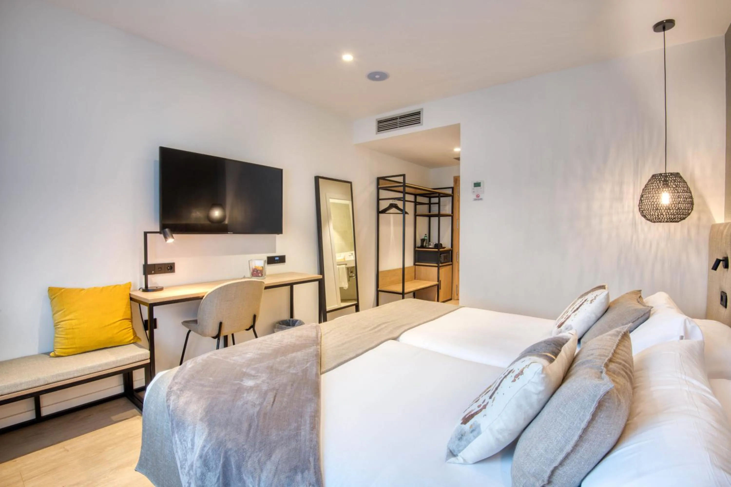 Bed in Hotel Costabella