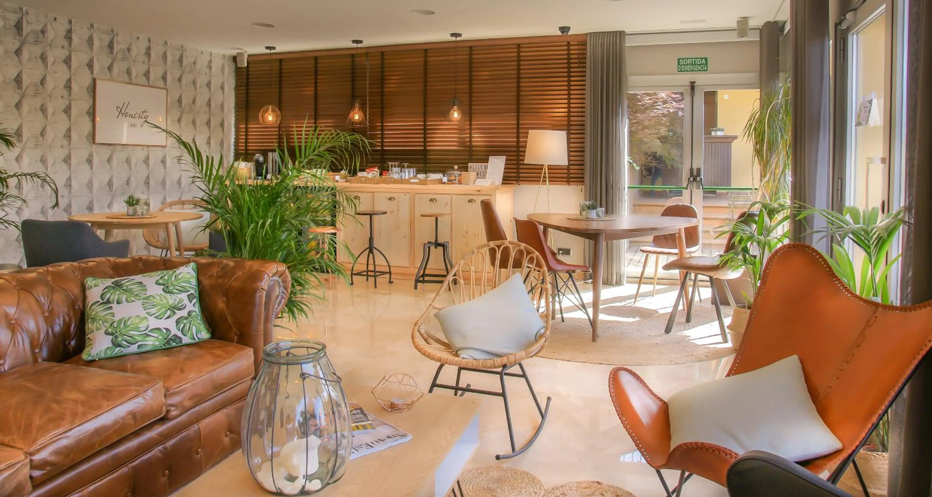 Lounge or bar in Hotel Costabella