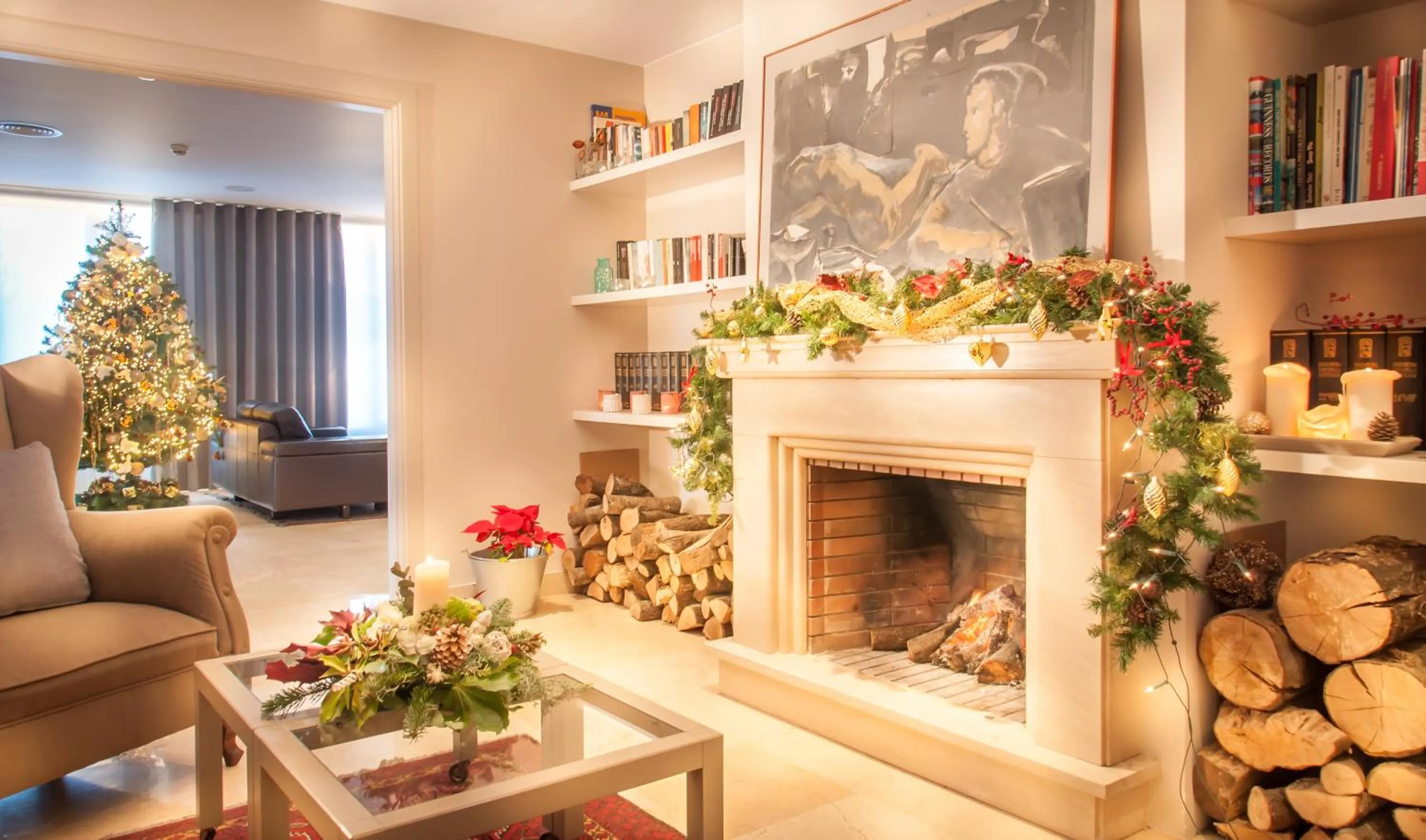 Communal lounge/ TV room in Hotel Costabella