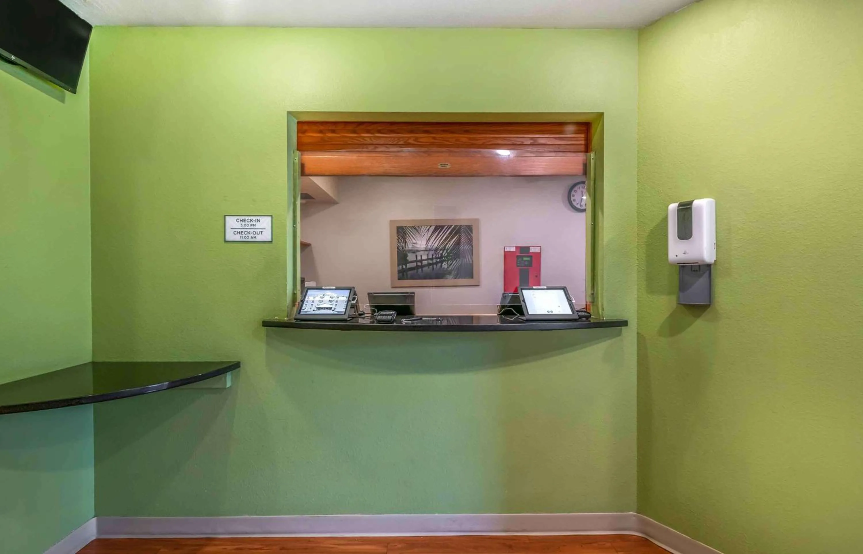 Lobby or reception in Extended Stay America Select Suites - Lake Worth