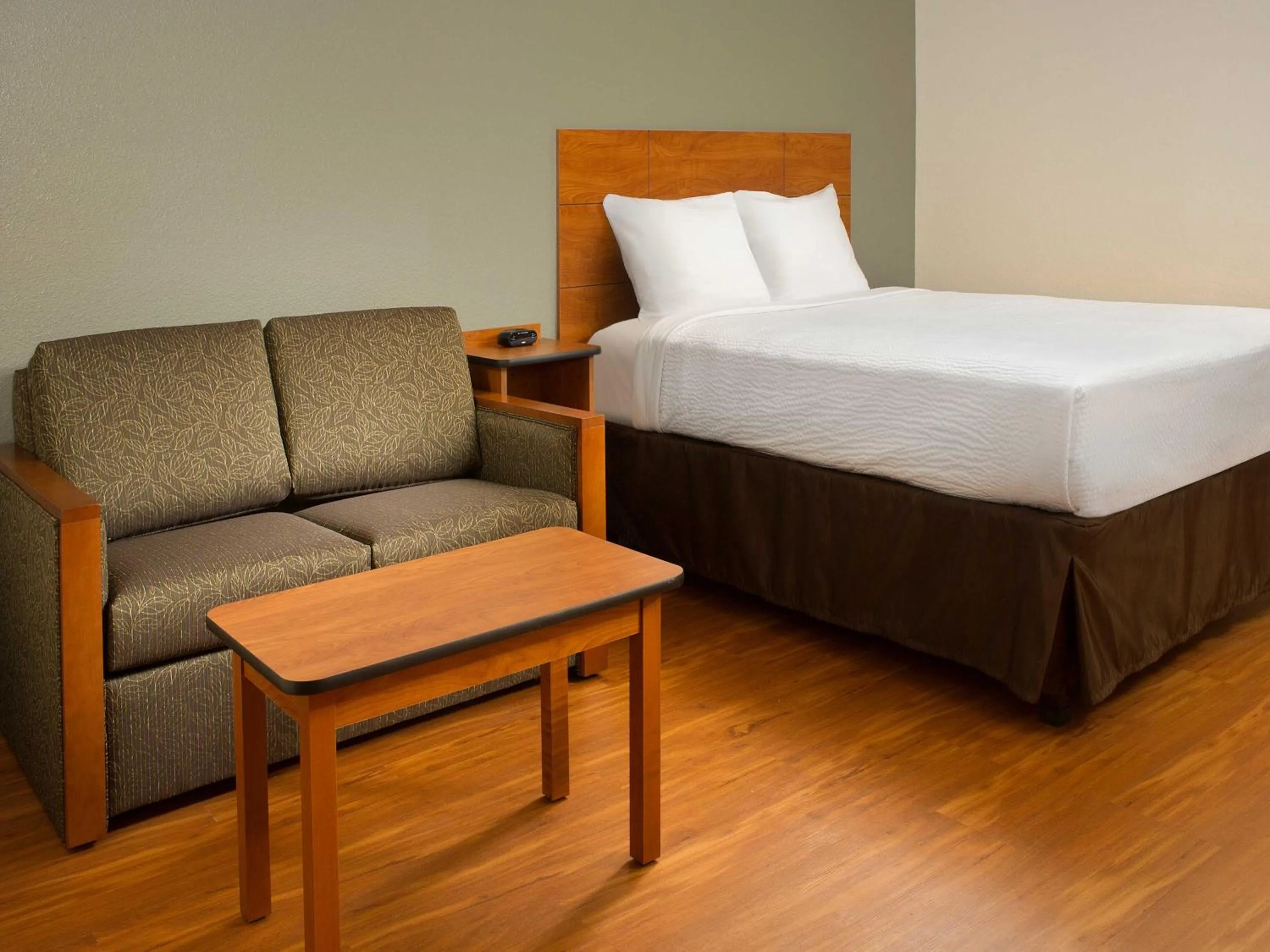 Bed in Extended Stay America Select Suites - Lake Worth