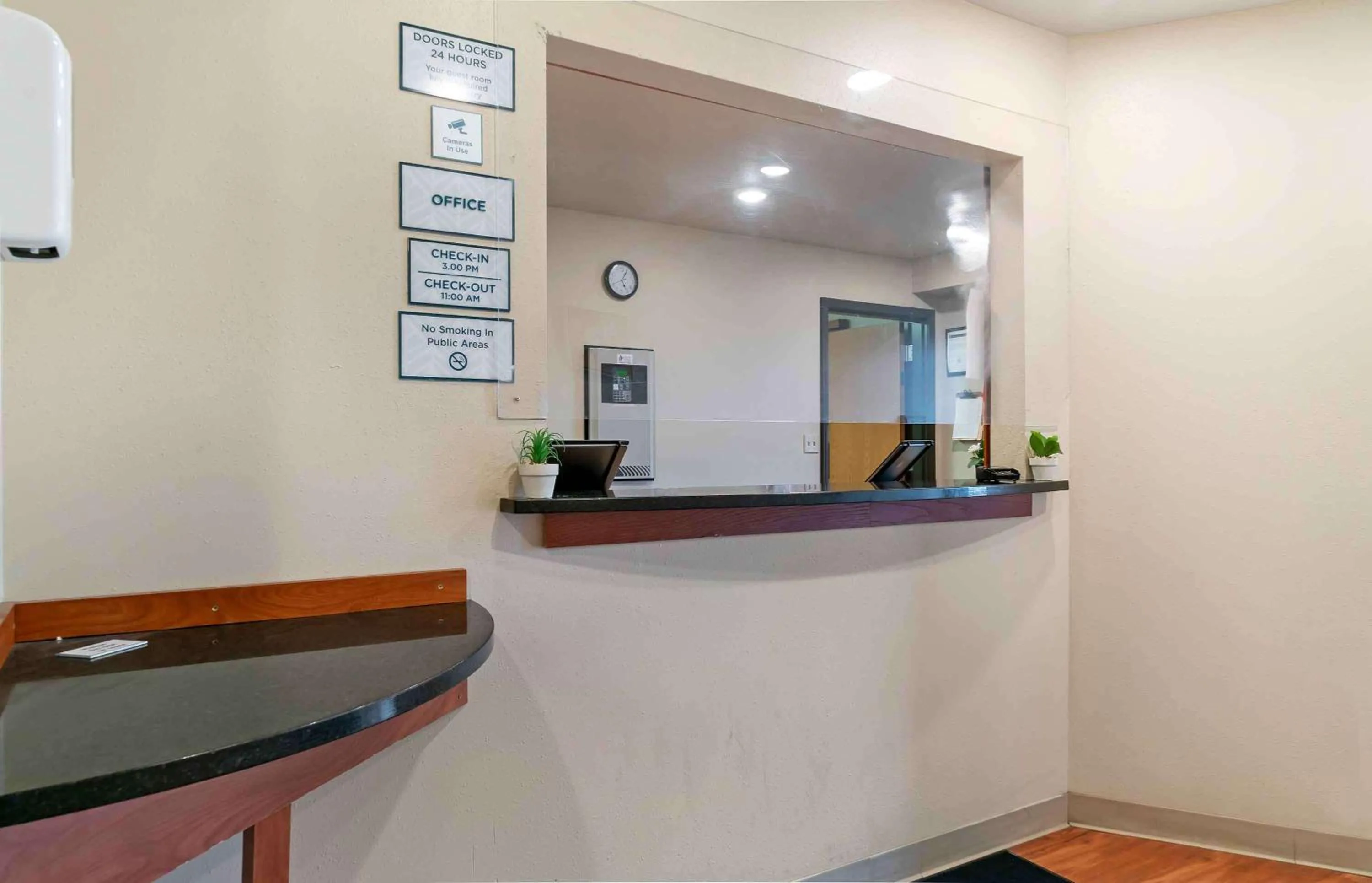 Lobby or reception in Extended Stay America Select Suites - Grand Rapids - Wyoming