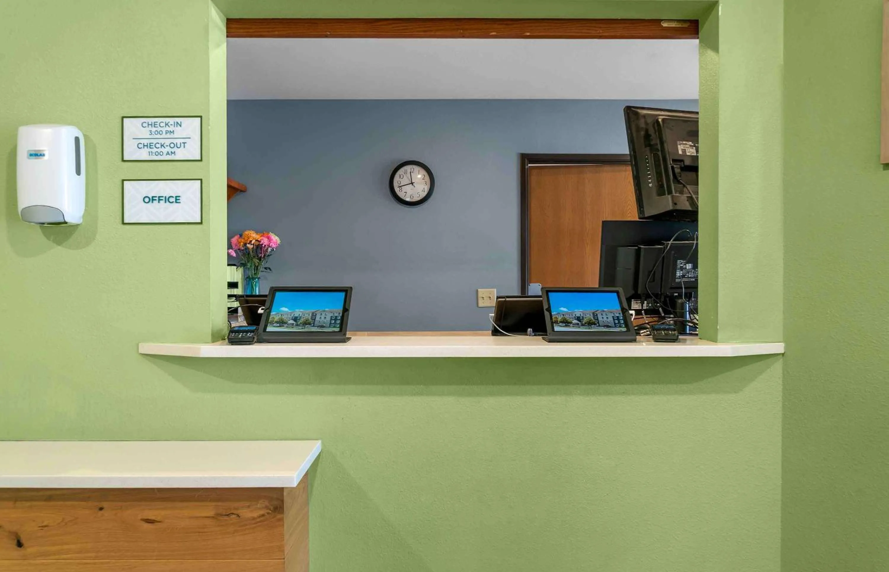 Lobby or reception in Extended Stay America Select Suites - Kalamazoo - West