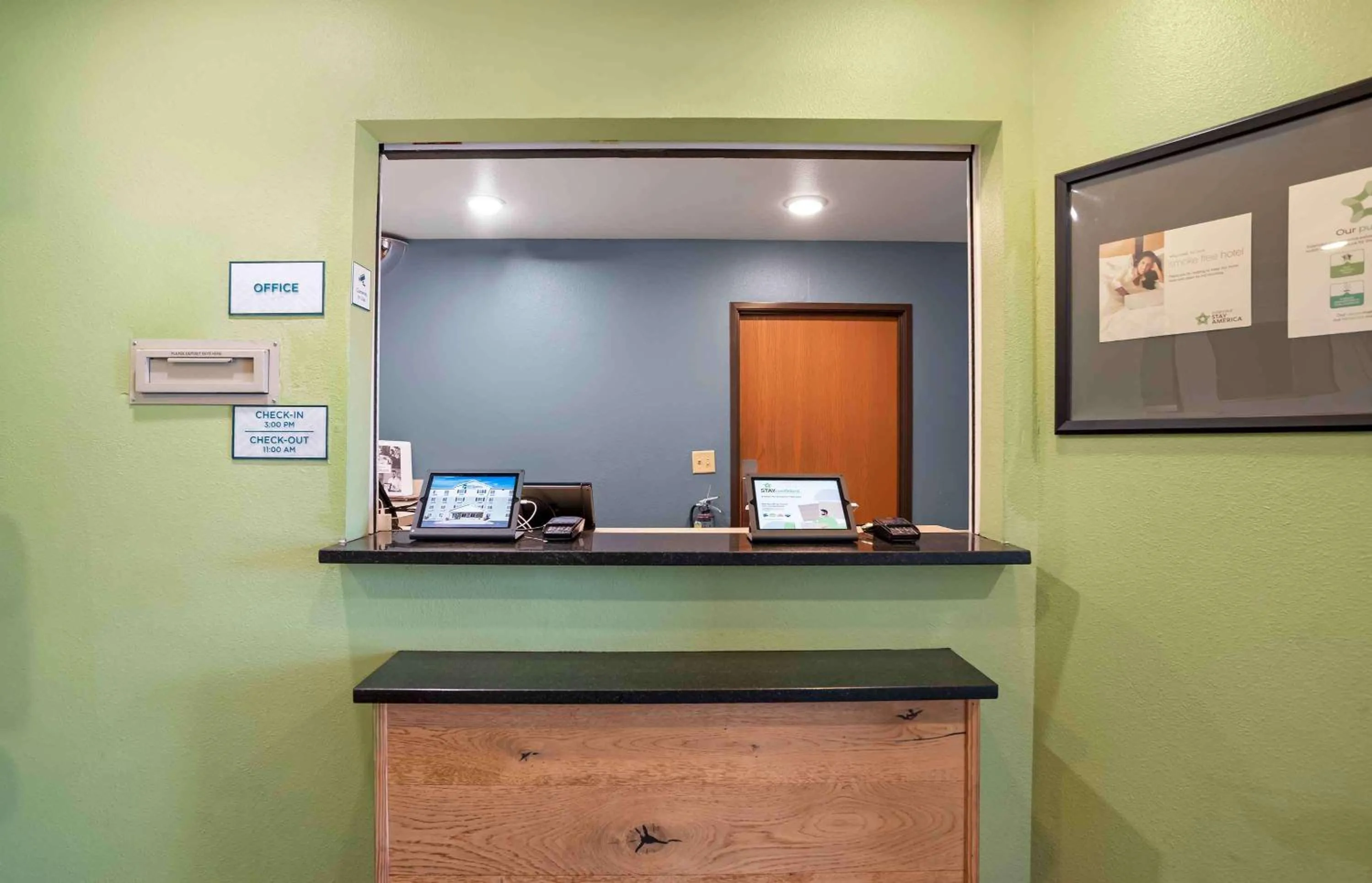 Lobby or reception in Extended Stay America Suites - Norco
