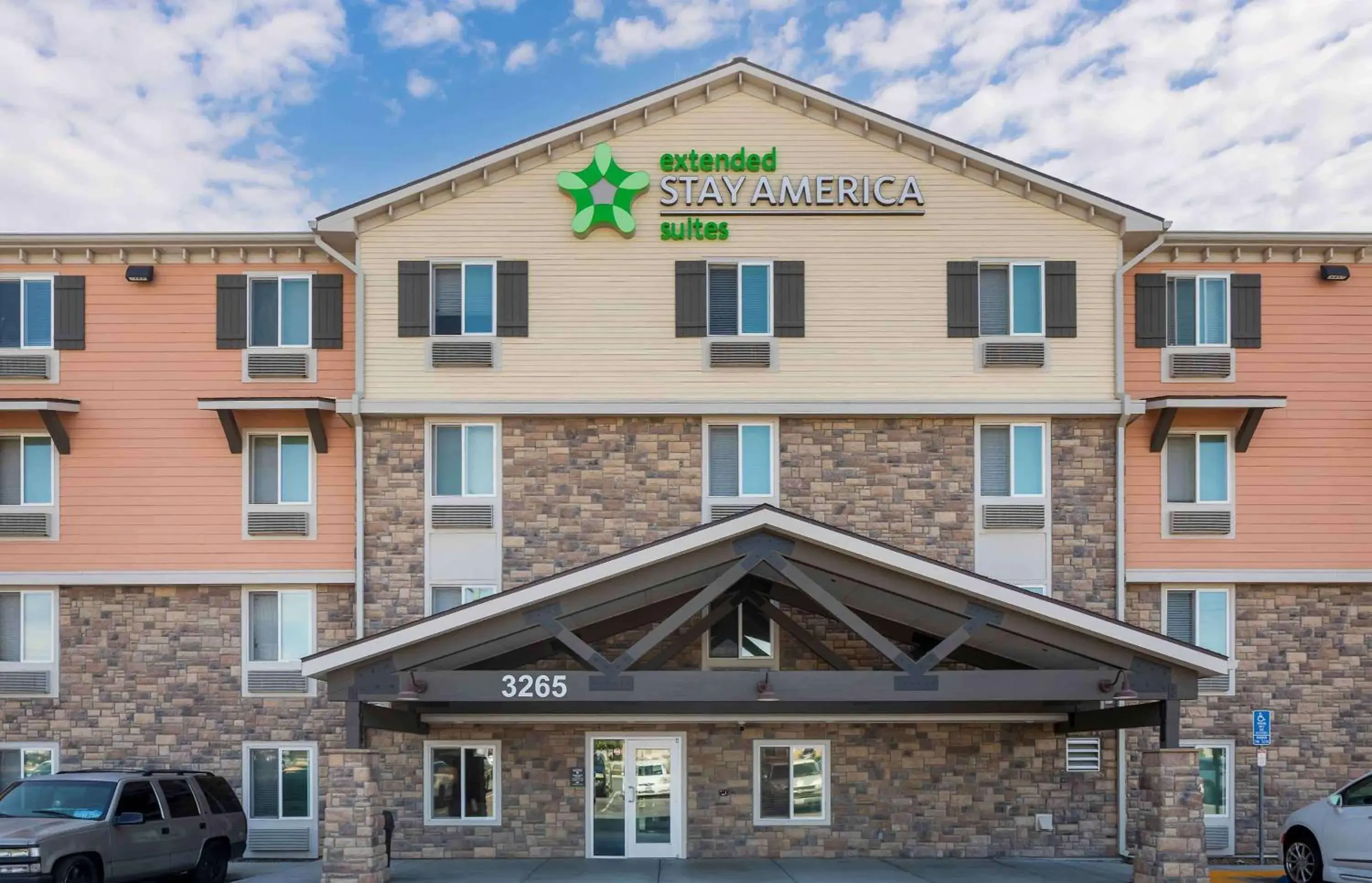 Property building in Extended Stay America Suites - Norco Property building in Extended Stay America Suites - Norco