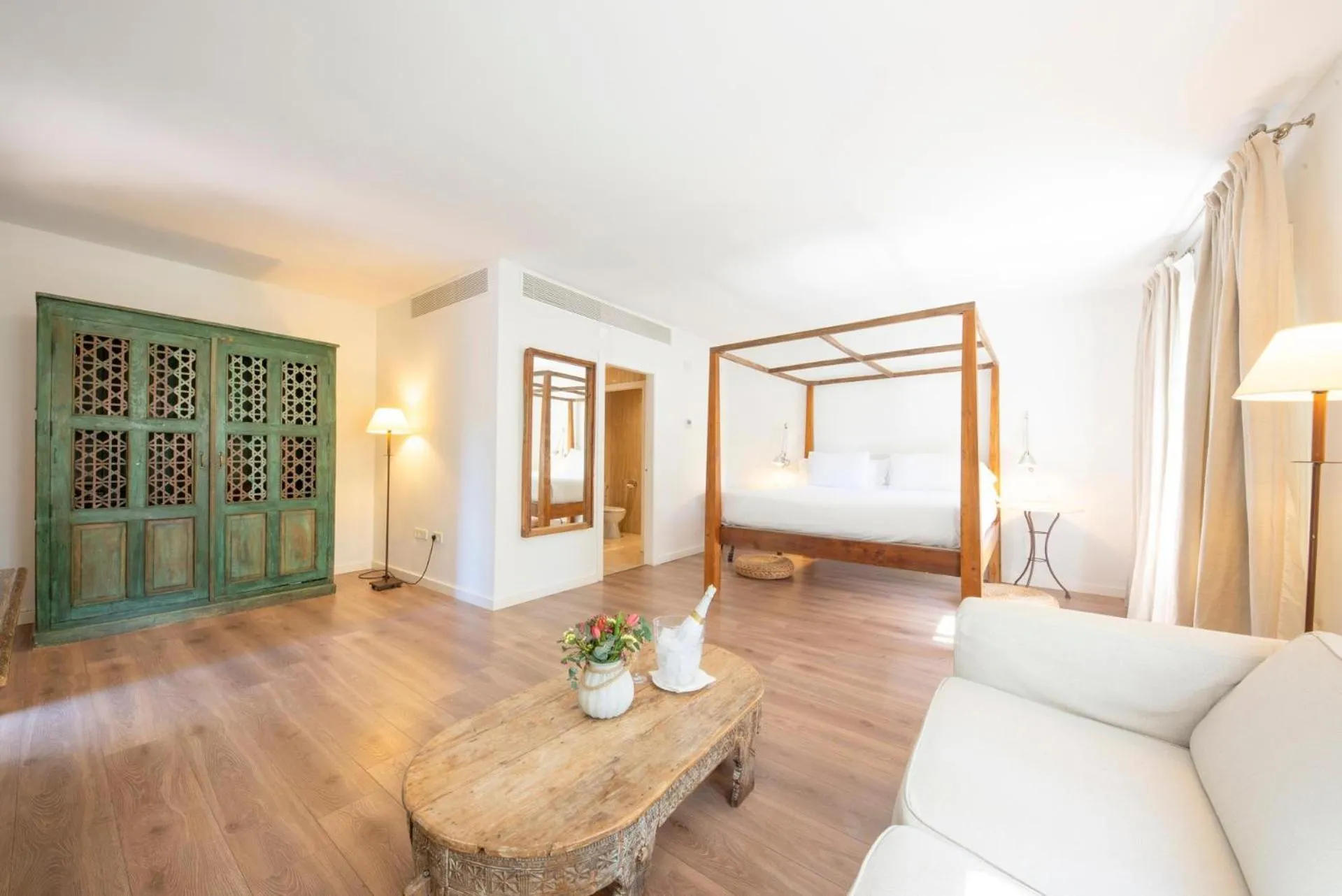 Photo of the whole room, Bed in Hotel Huerto del Cura