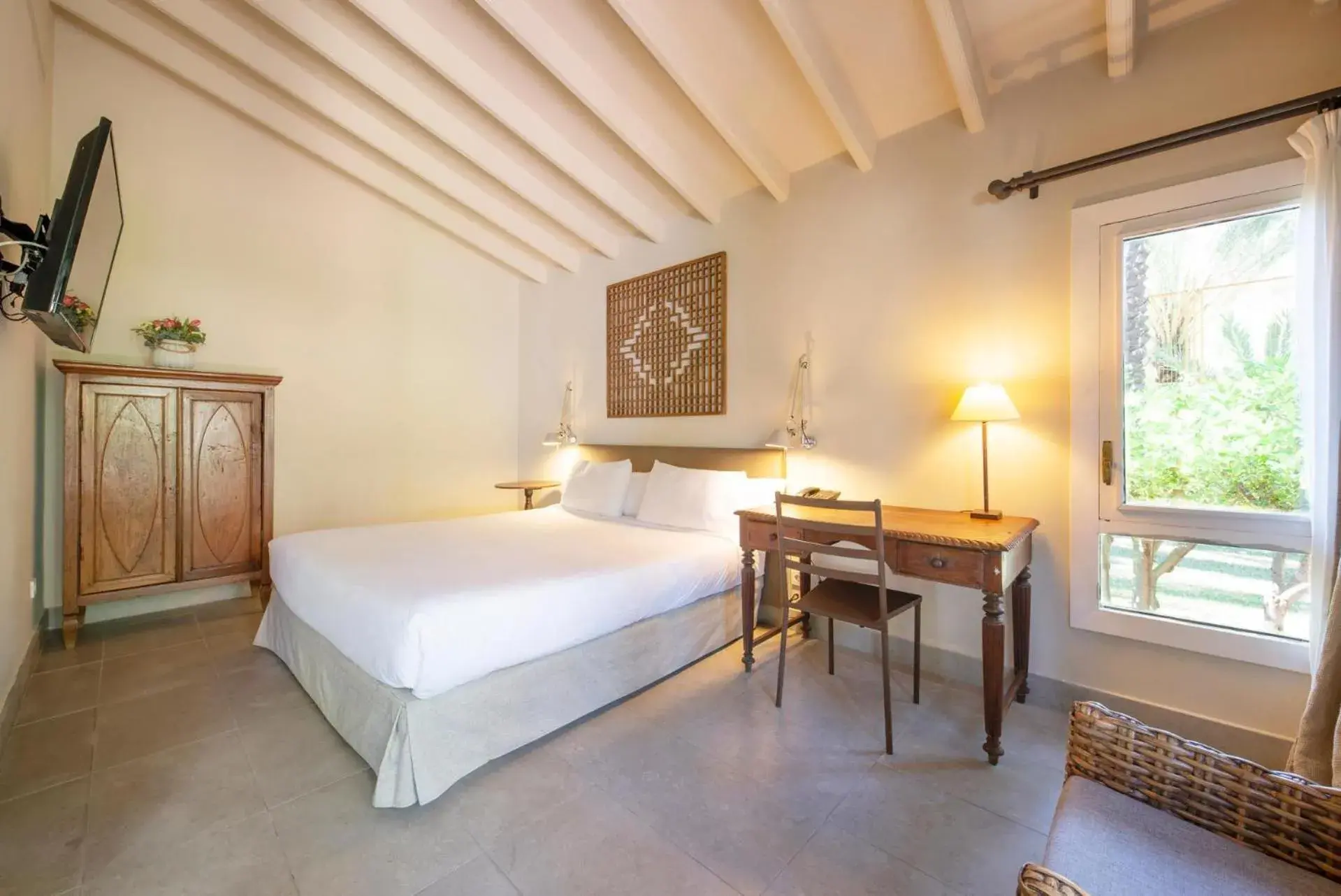 Photo of the whole room, Bed in Hotel Huerto del Cura Photo of the whole room, Bed in Hotel Huerto del Cura