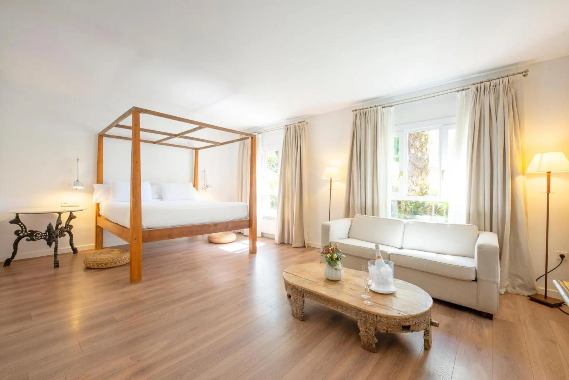 Photo of the whole room, Bed in Hotel Huerto del Cura