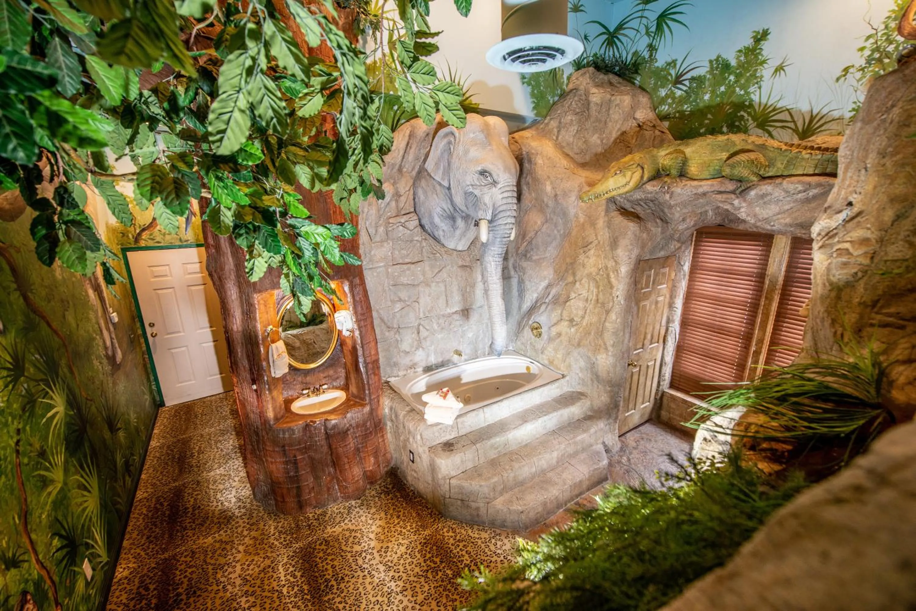 Decorative detail in The Anniversary Inn - Fifth South