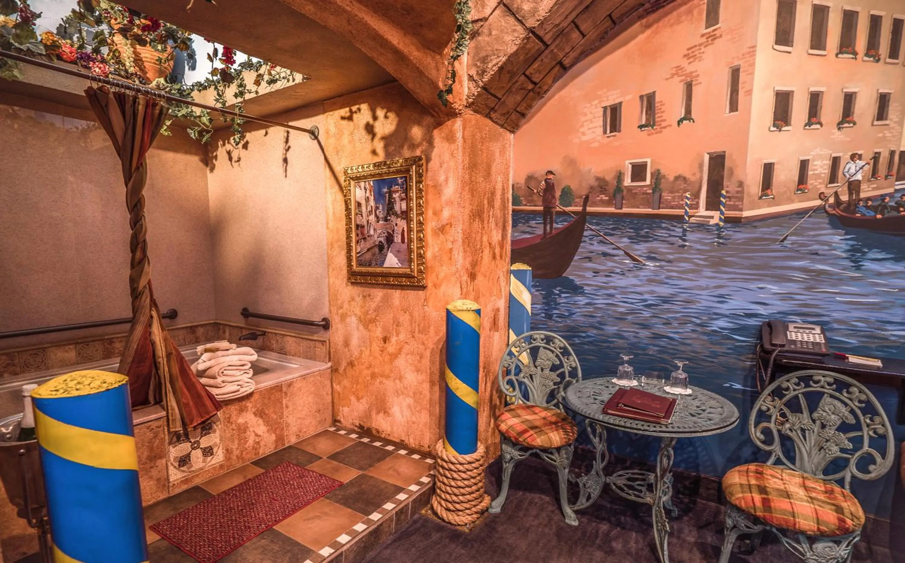 Seating area in The Anniversary Inn - Fifth South