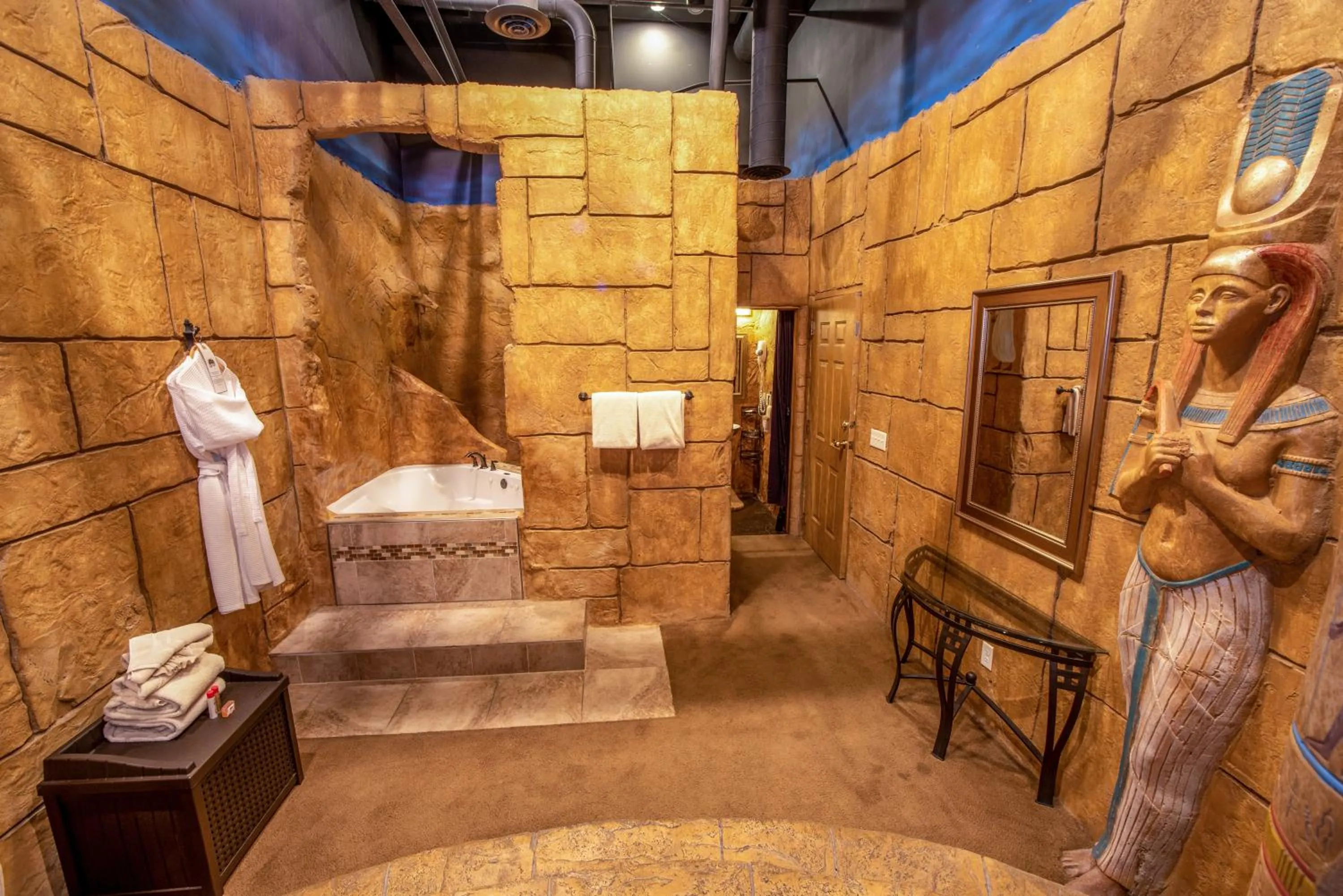 Bathroom in The Anniversary Inn - Fifth South