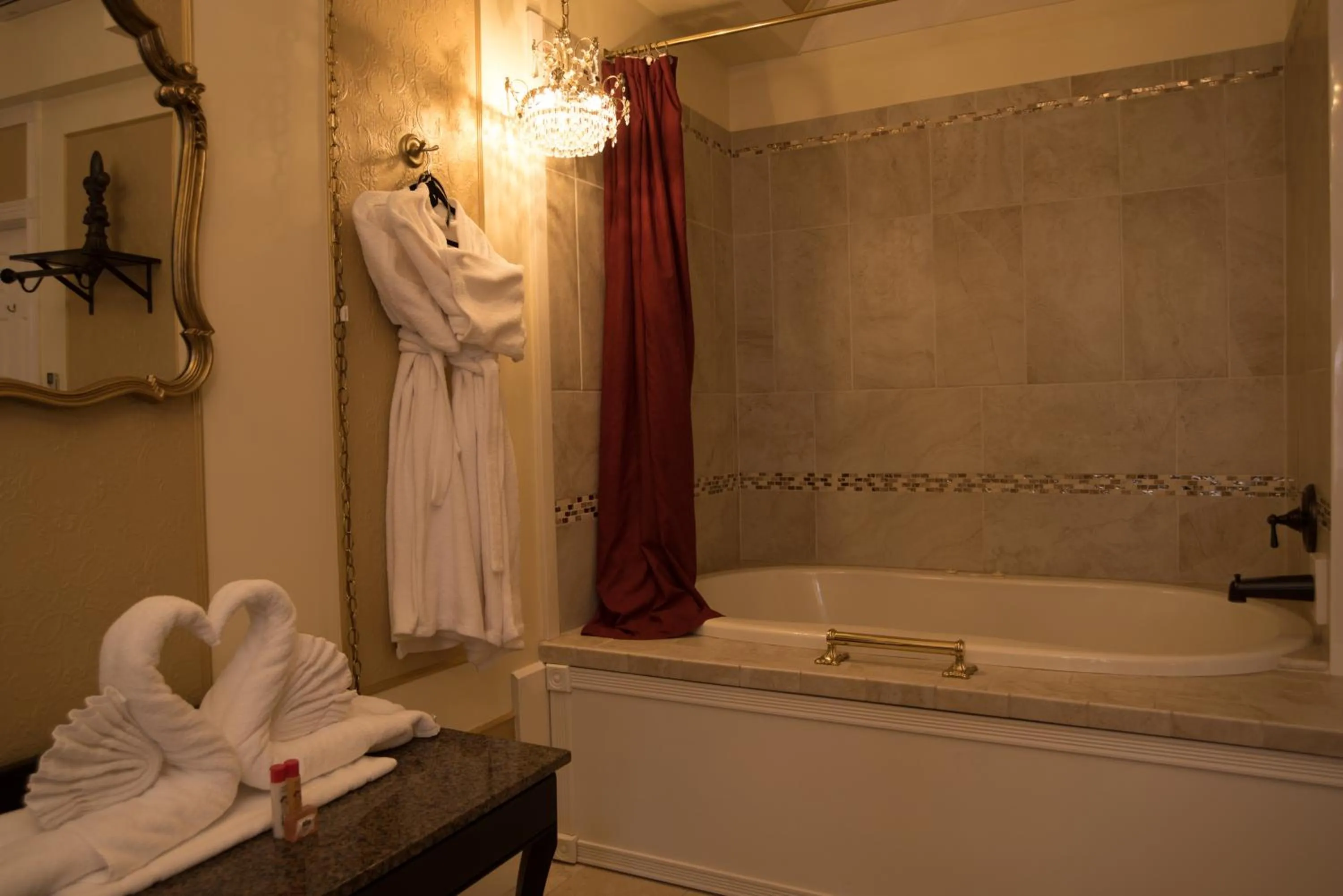 Bathroom in The Anniversary Inn - Fifth South