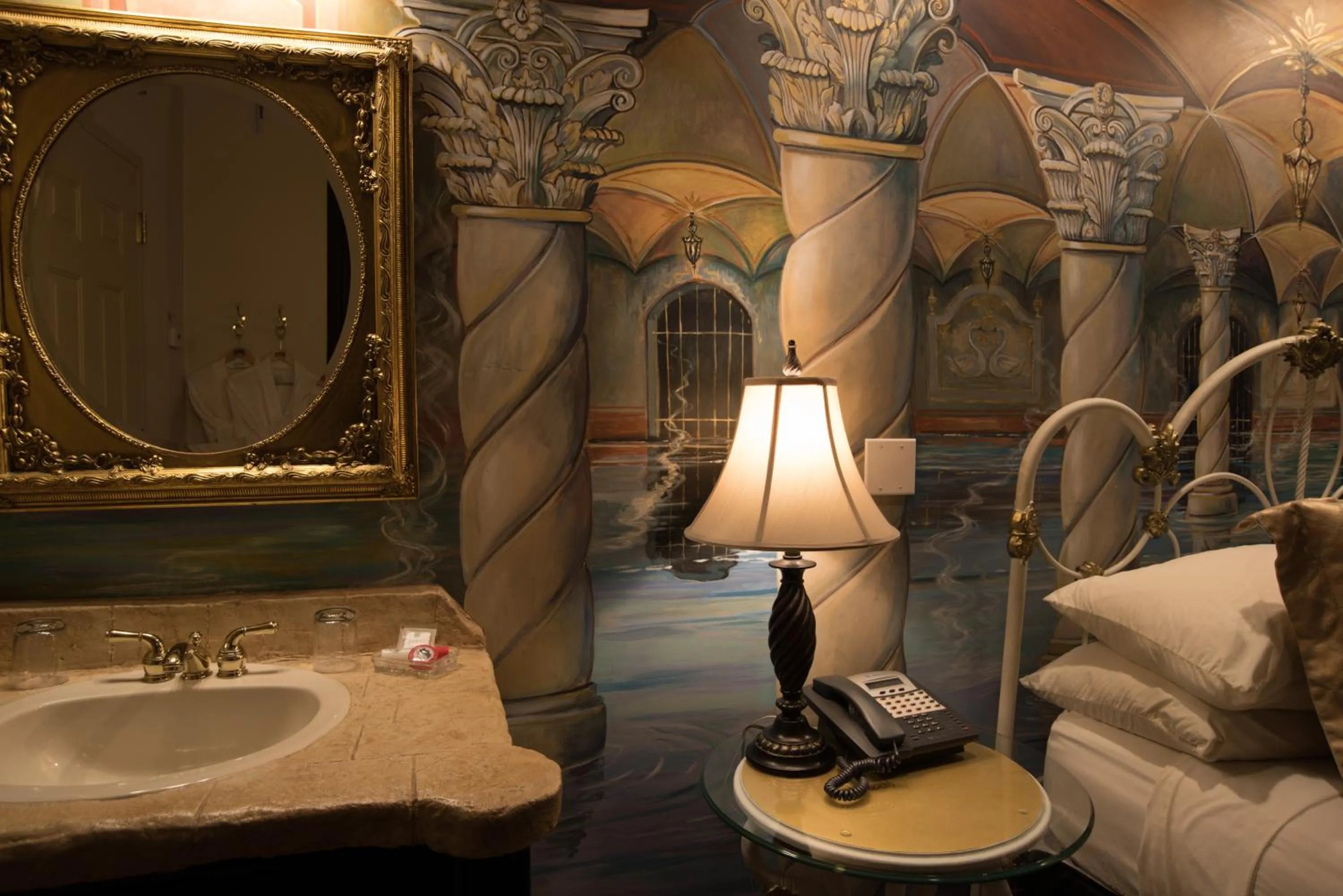 Bathroom in The Anniversary Inn - Fifth South