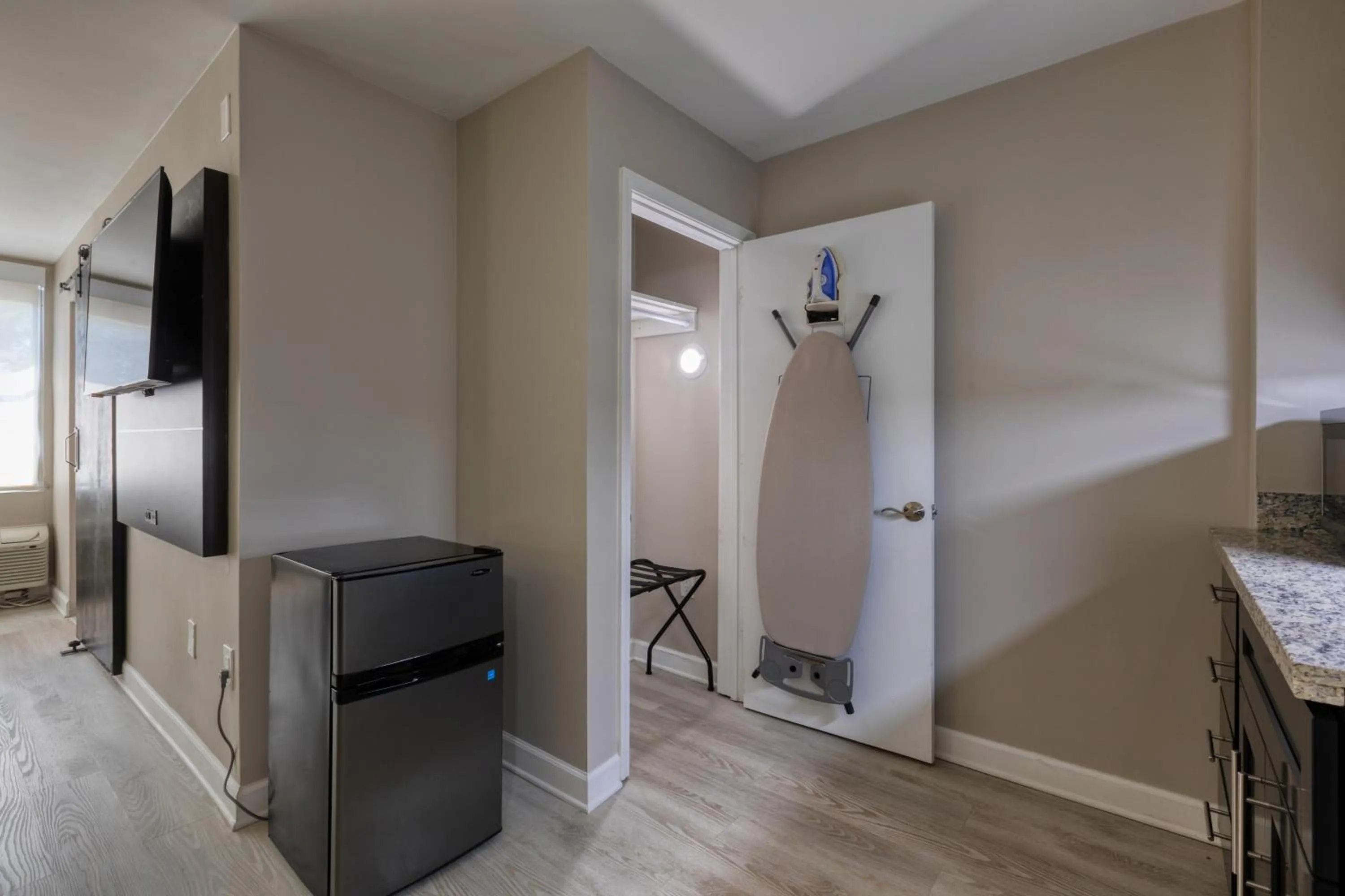 wardrobe in Hotel Weston