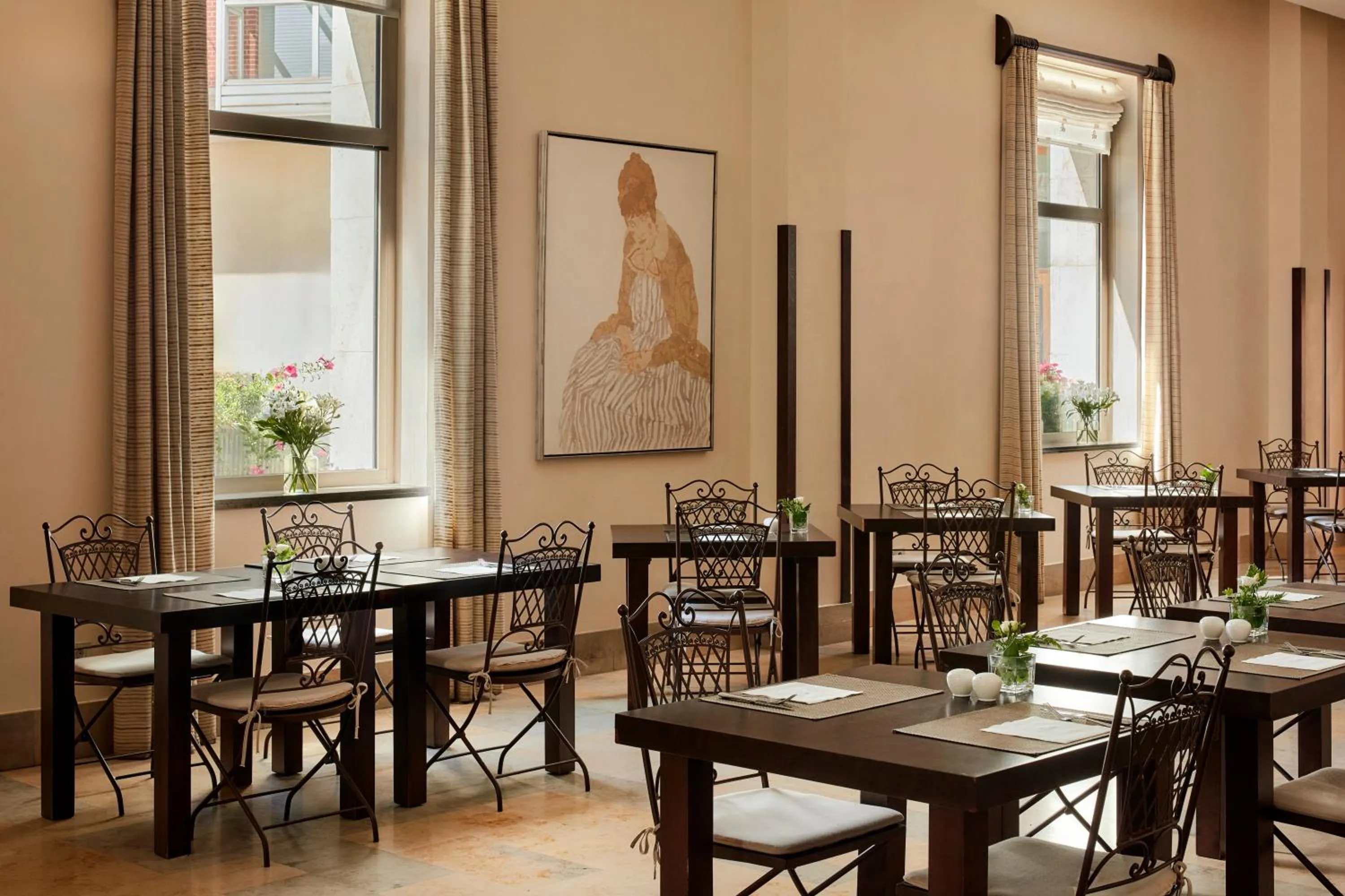 Breakfast in NH Collection Palacio de Burgos