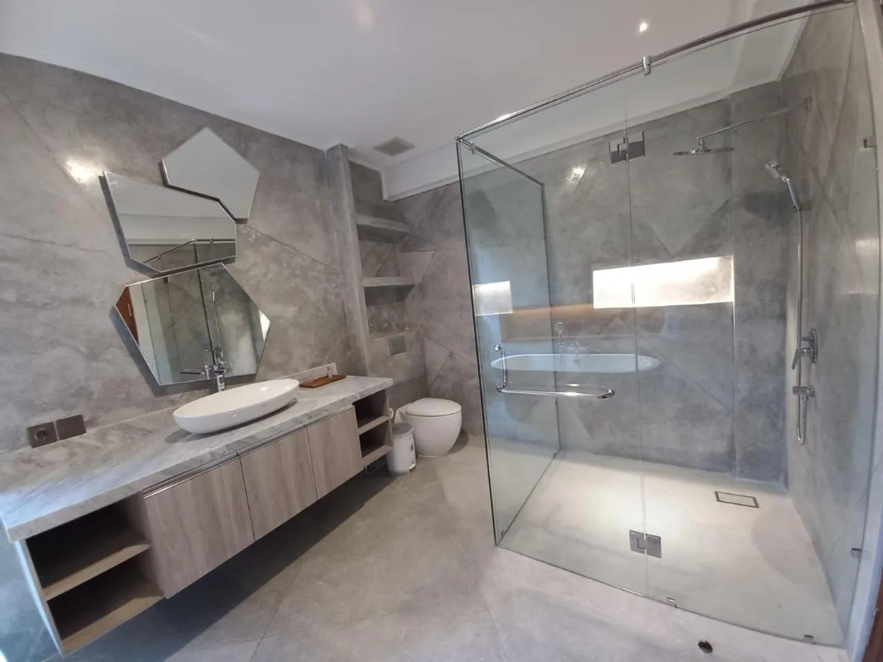 Shower in Villa Tamaro Bali