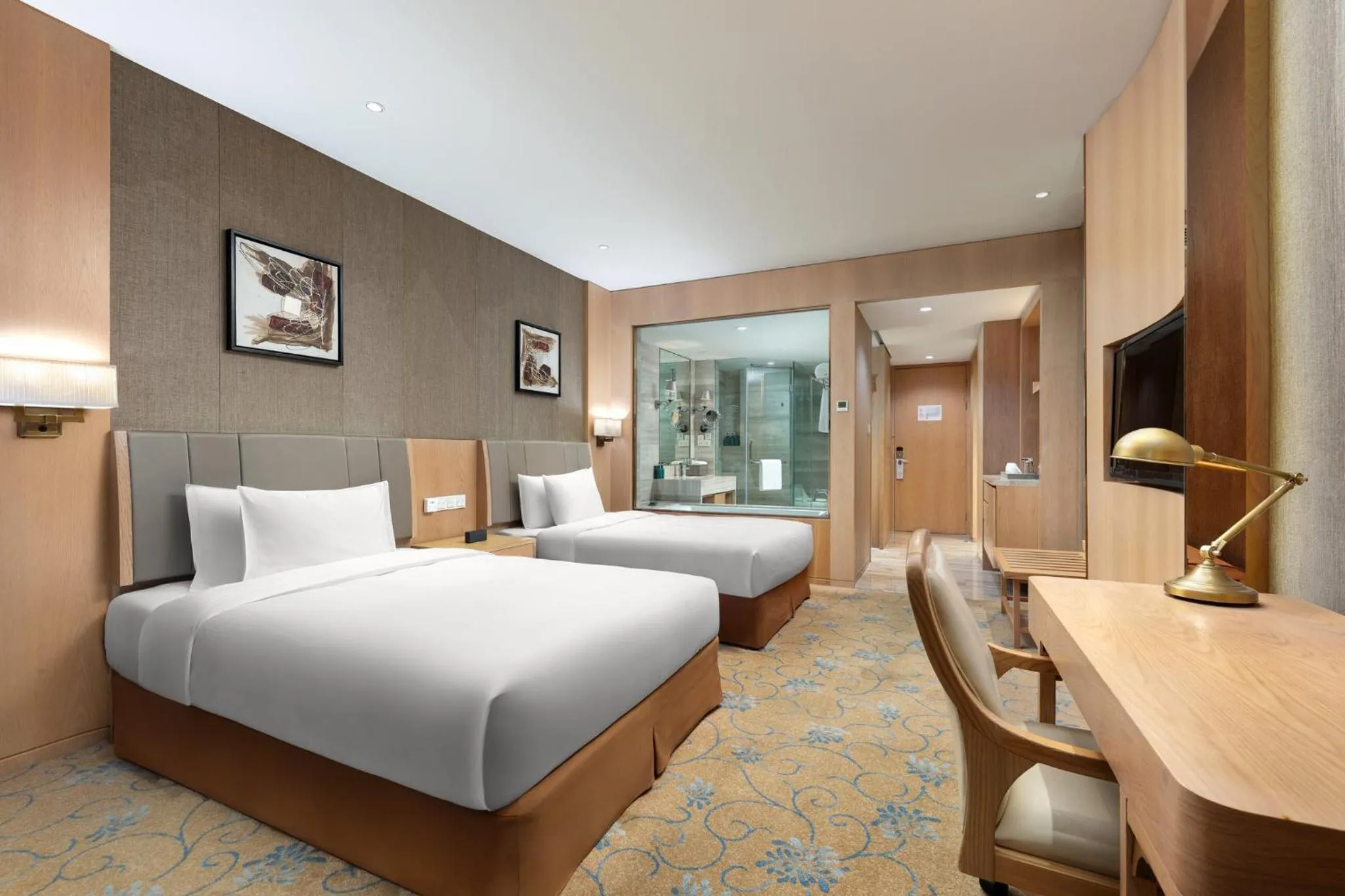 Photo of the whole room, Bed in Crowne Plaza Shanghai Noah Square by IHG