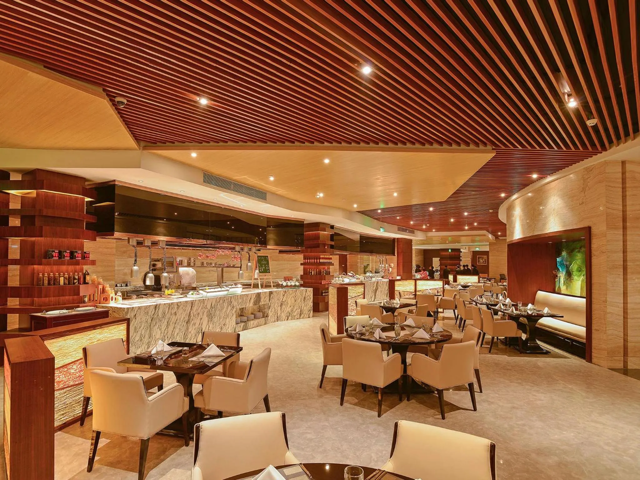 Lounge or bar in Crowne Plaza Shanghai Noah Square by IHG