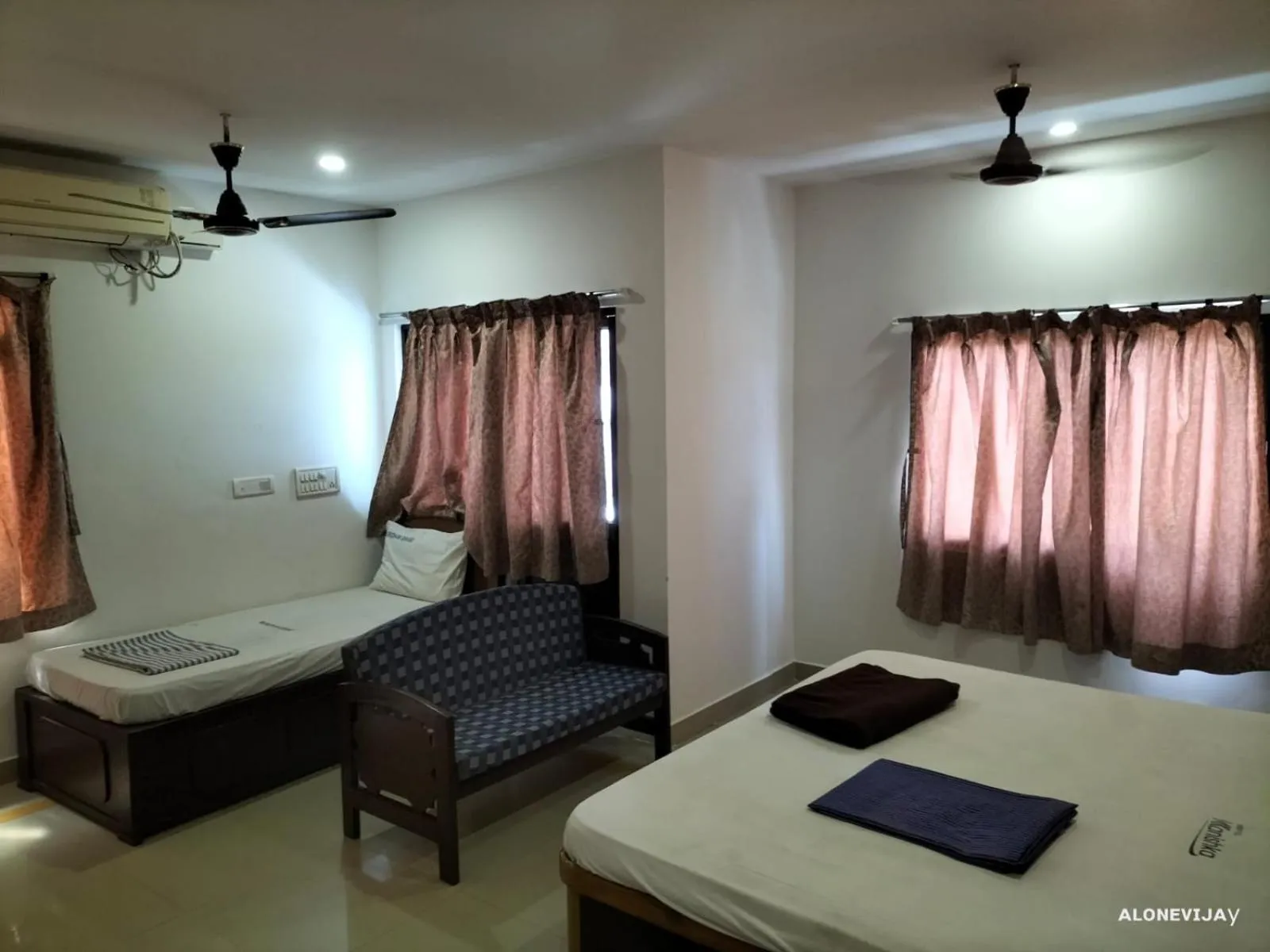 Bed in Marudhan Grand