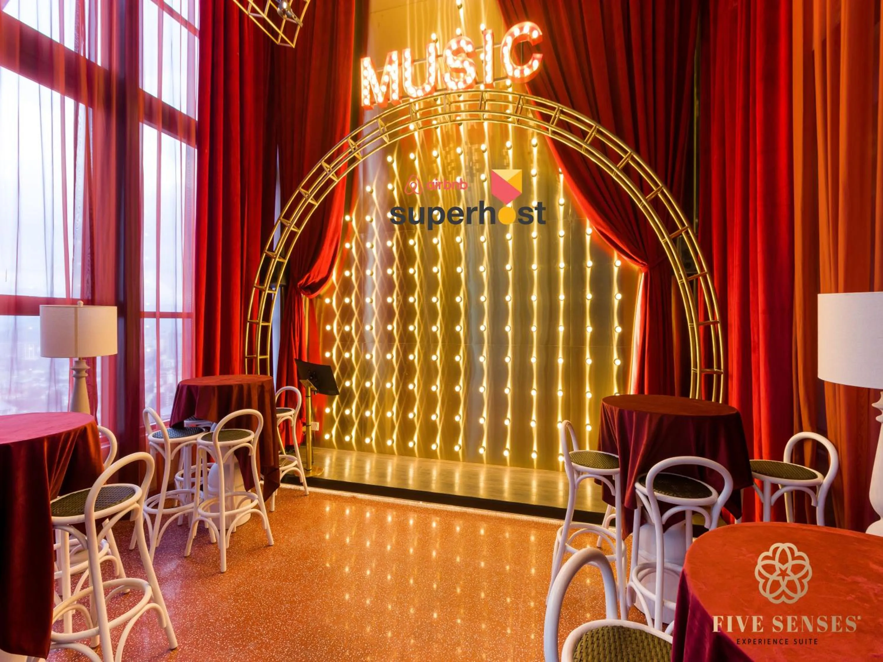 Entertainment in Scarletz Suites Kuala Lumpur, Five Senses