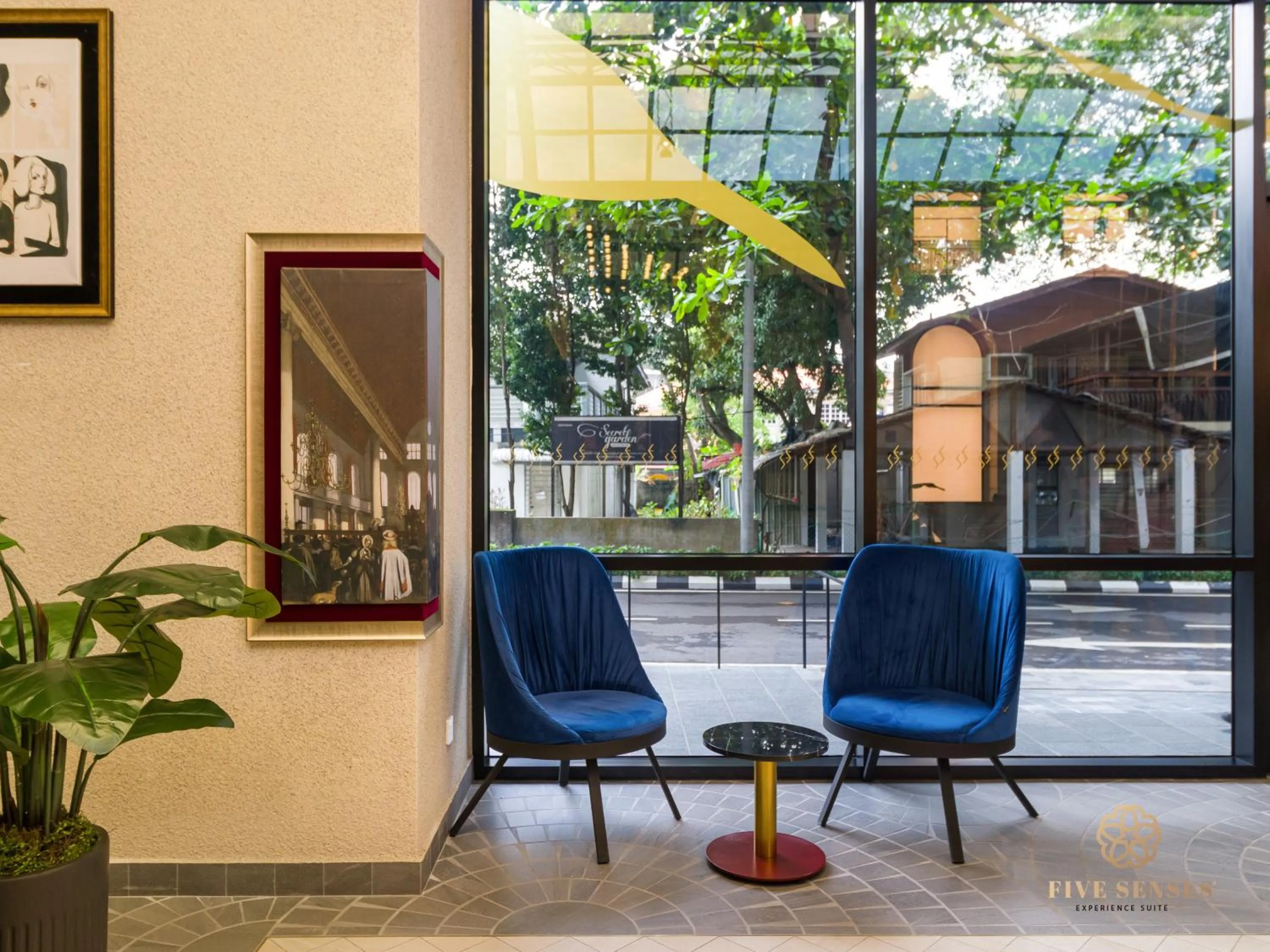 Seating area in Scarletz Suites Kuala Lumpur, Five Senses