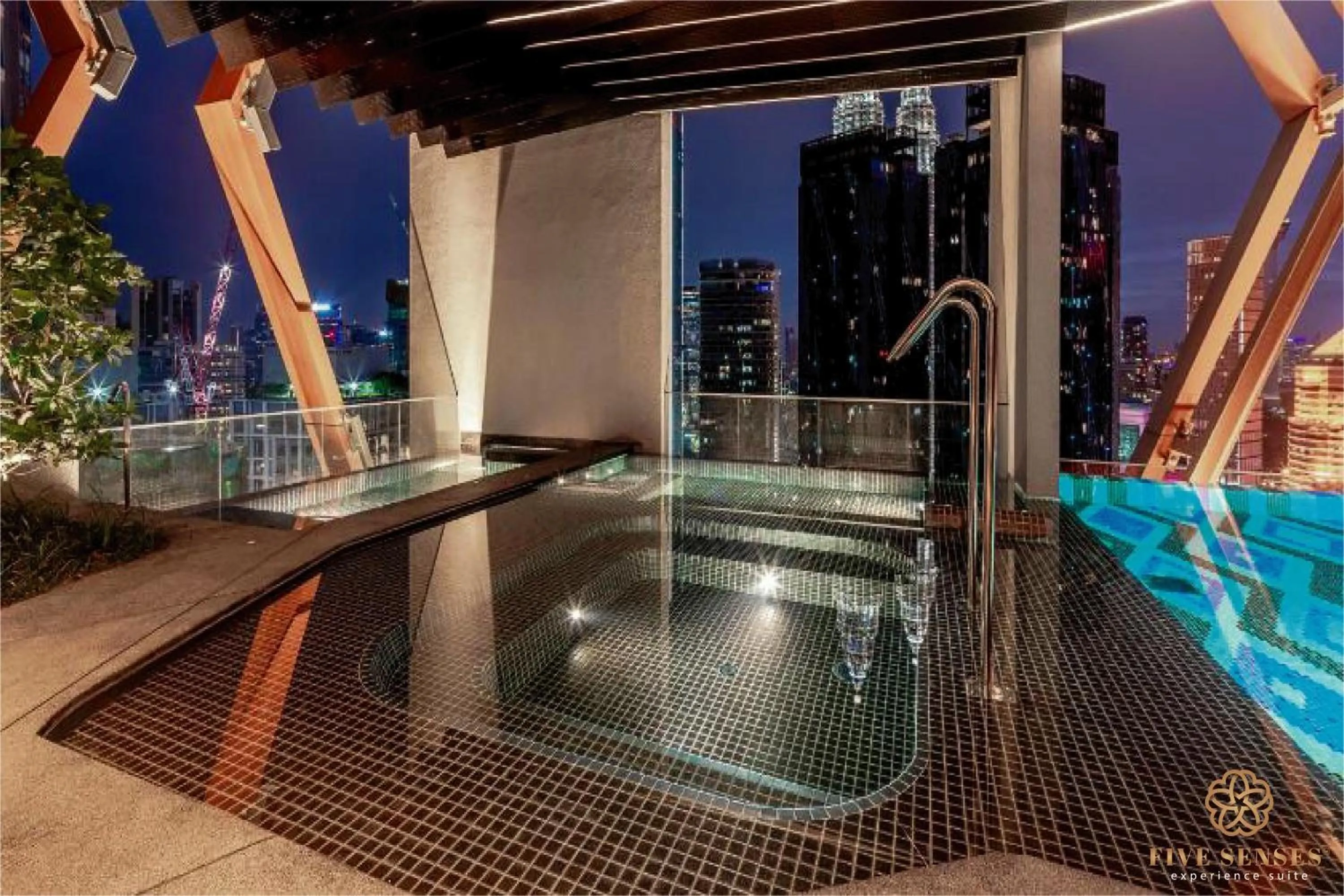 Swimming pool in Scarletz Suites Kuala Lumpur, Five Senses