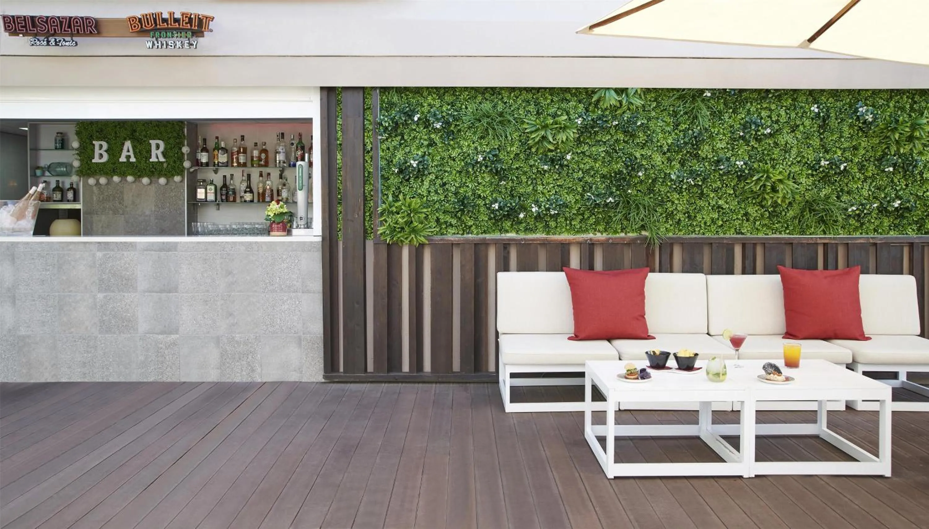 Lounge or bar in NH Collection Barcelona Podium