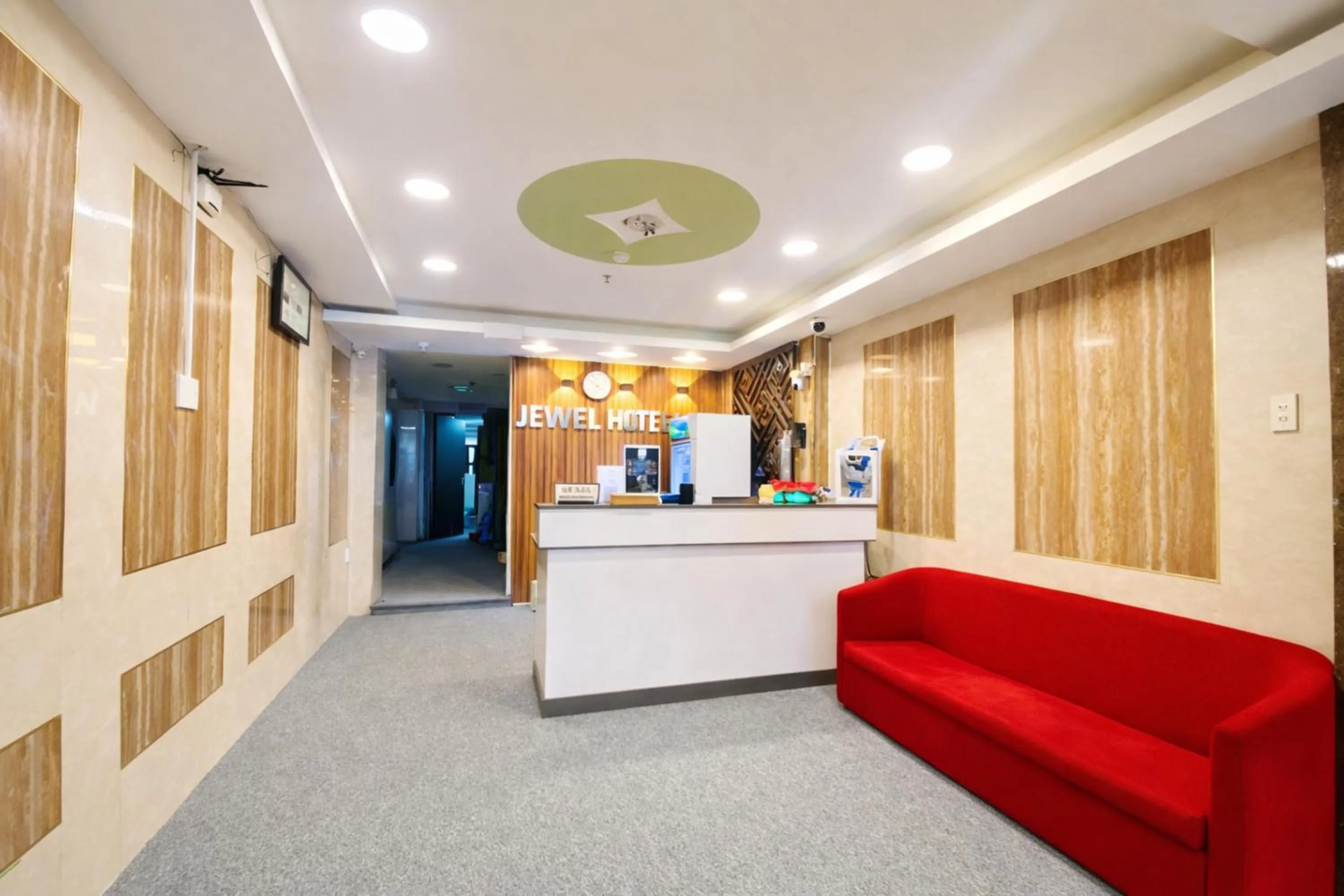Lobby or reception in Jewel Hotel