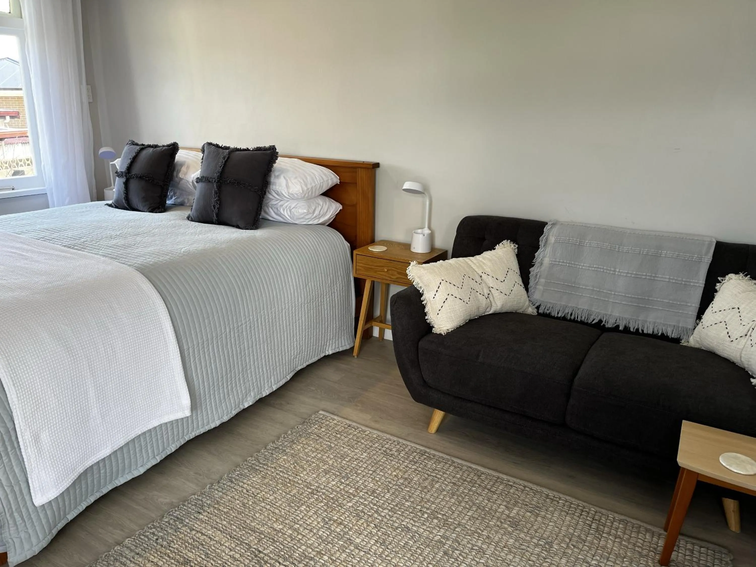 Raglan Retreat on Gilmour