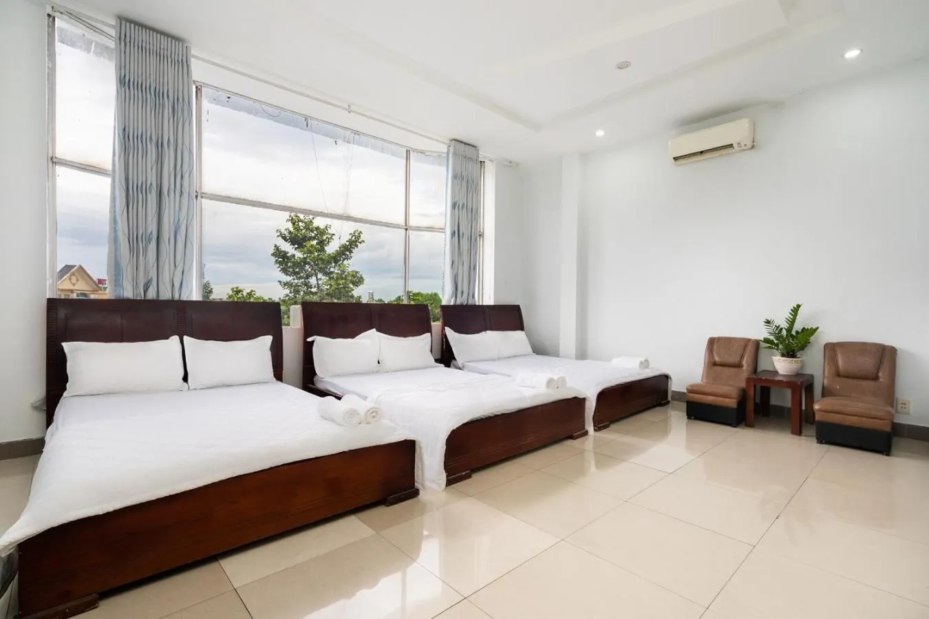 Photo of the whole room in Khách Sạn Tràng An