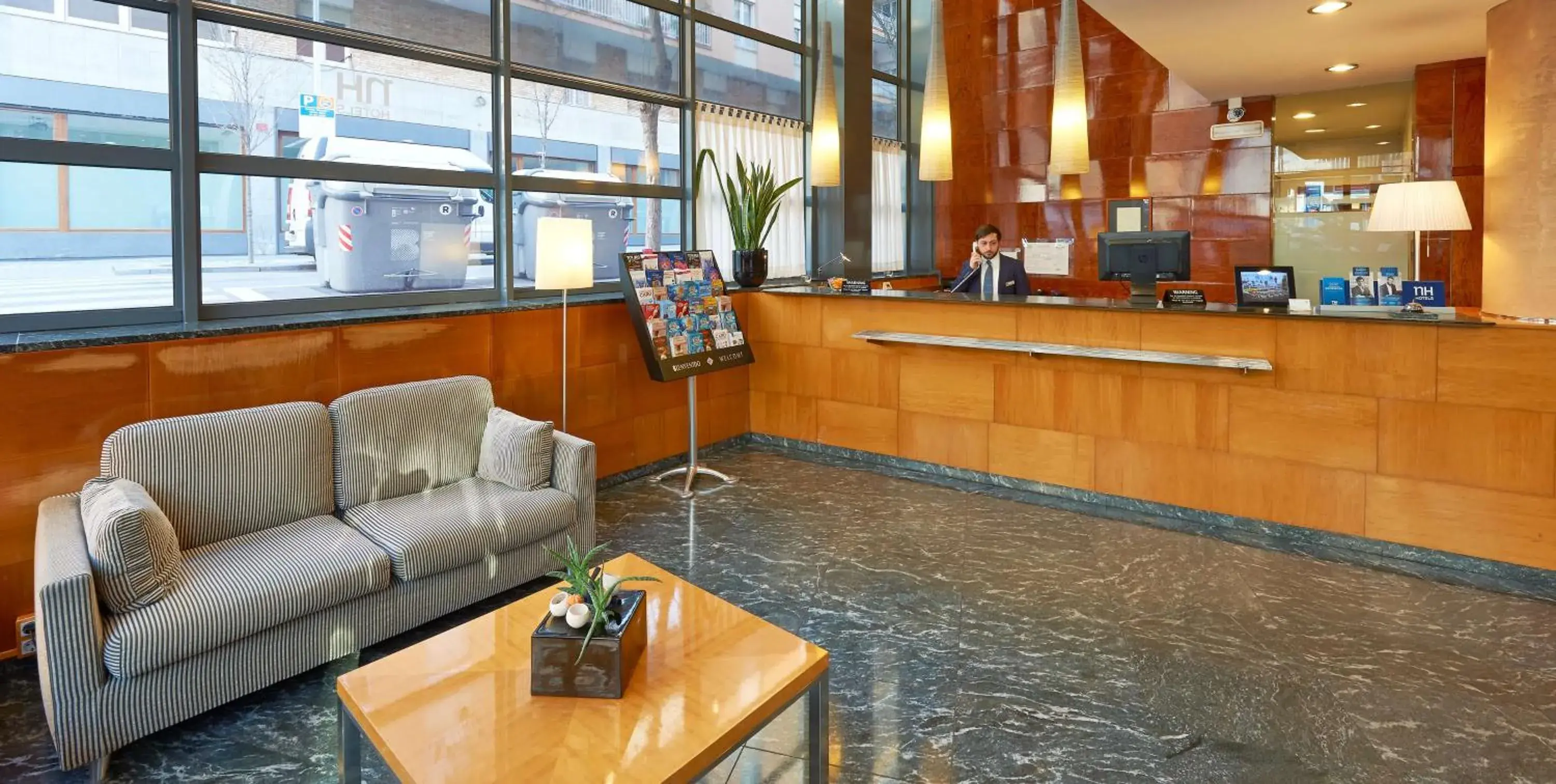 Lobby or reception in NH Barcelona Entenza Lobby or reception in NH Barcelona Entenza