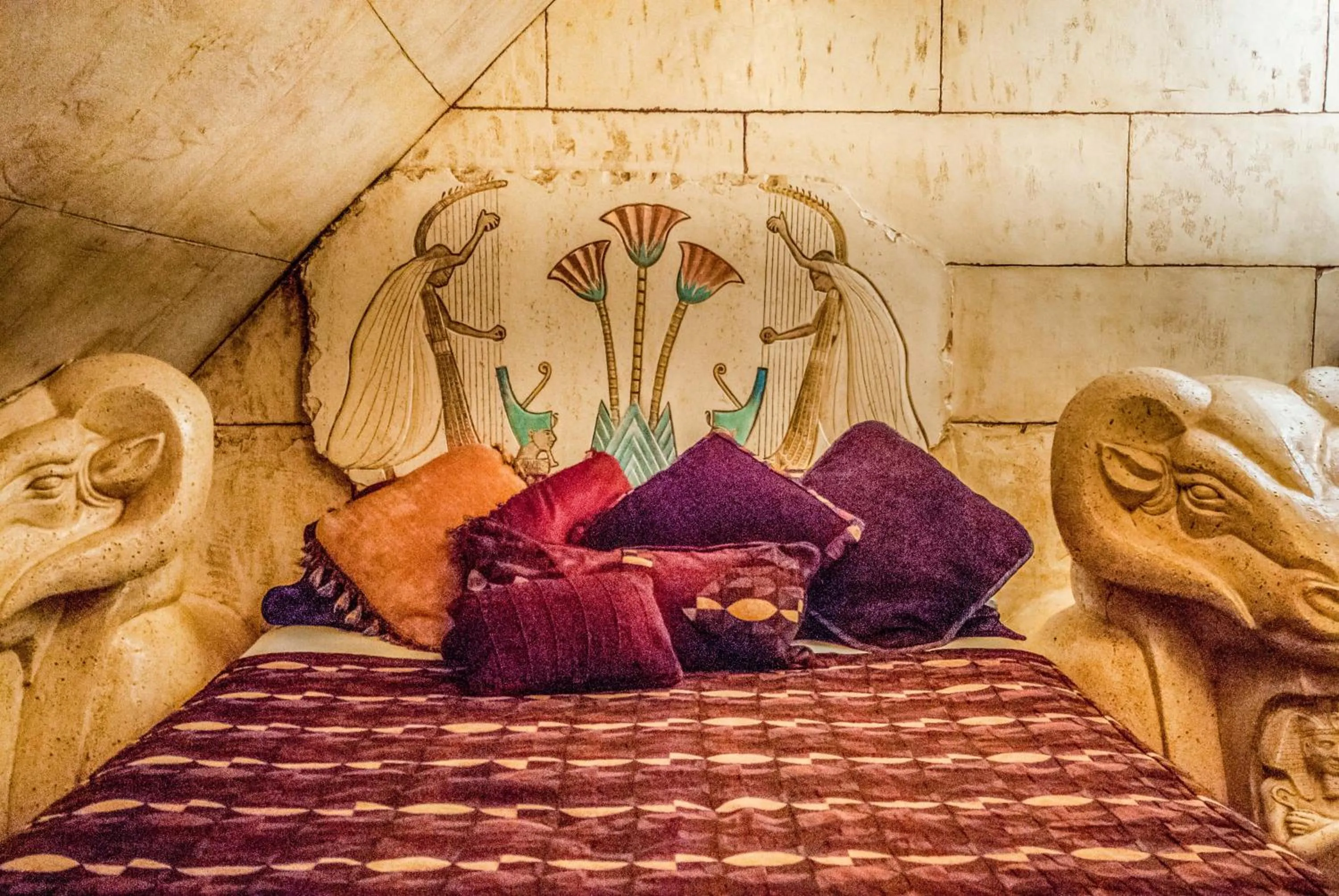 Bedroom, Bed in The Anniversary Inn - South Temple