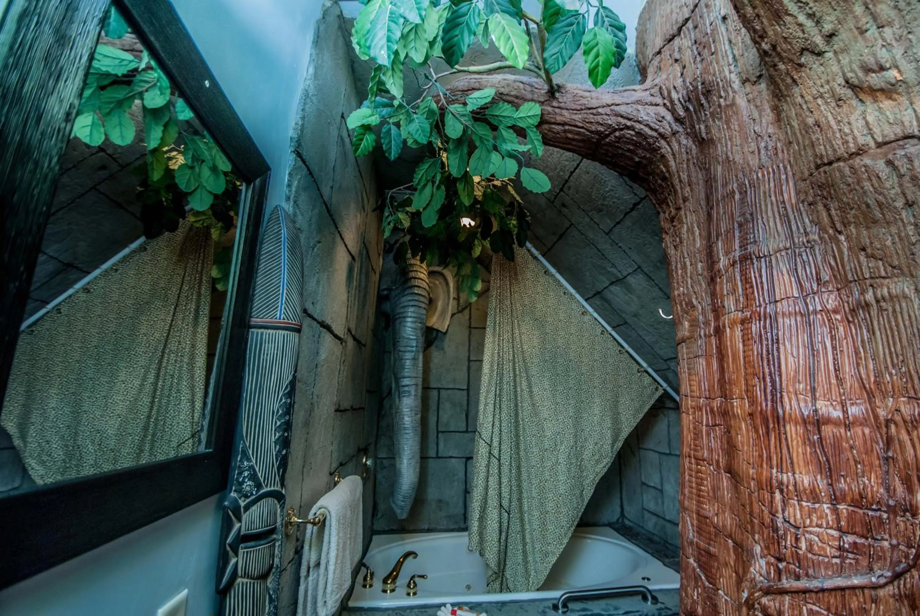 Bathroom in The Anniversary Inn - South Temple